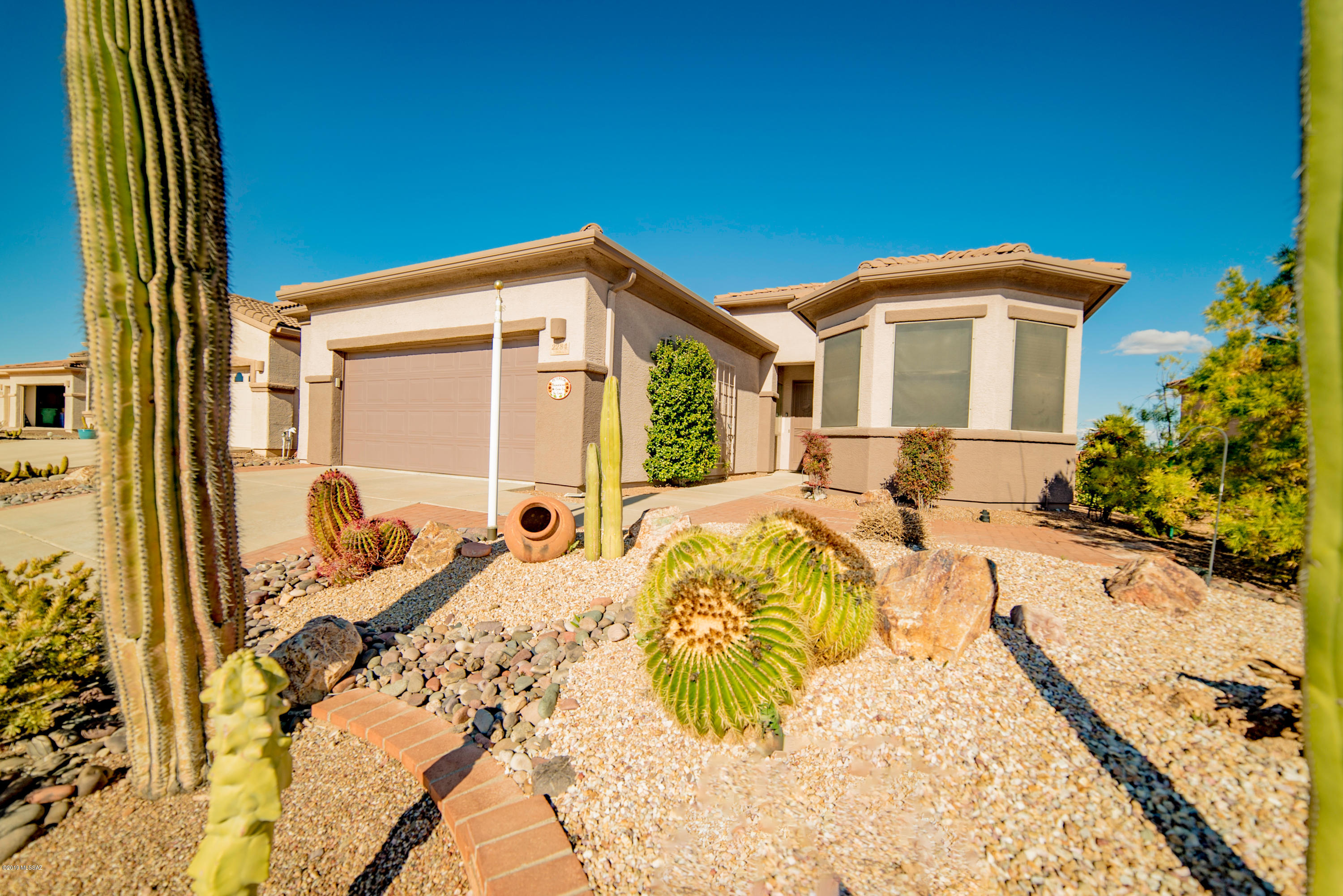 2284 W Calle Balaustre