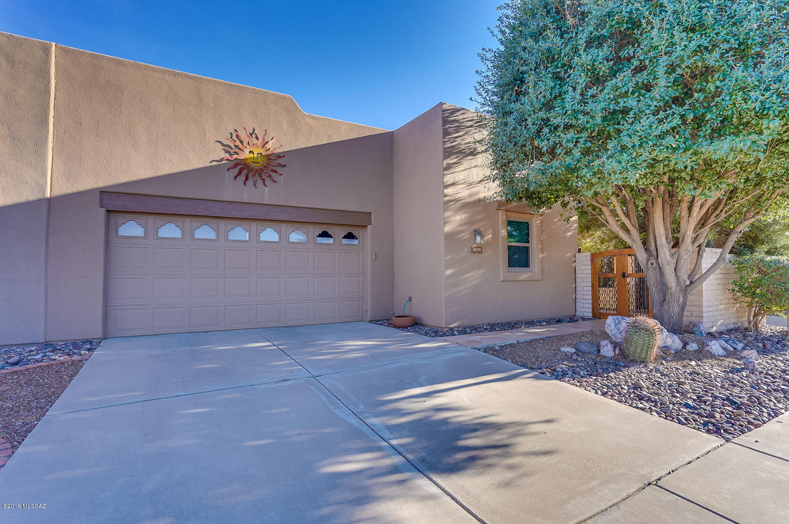 4033 S Golden Lynx Road