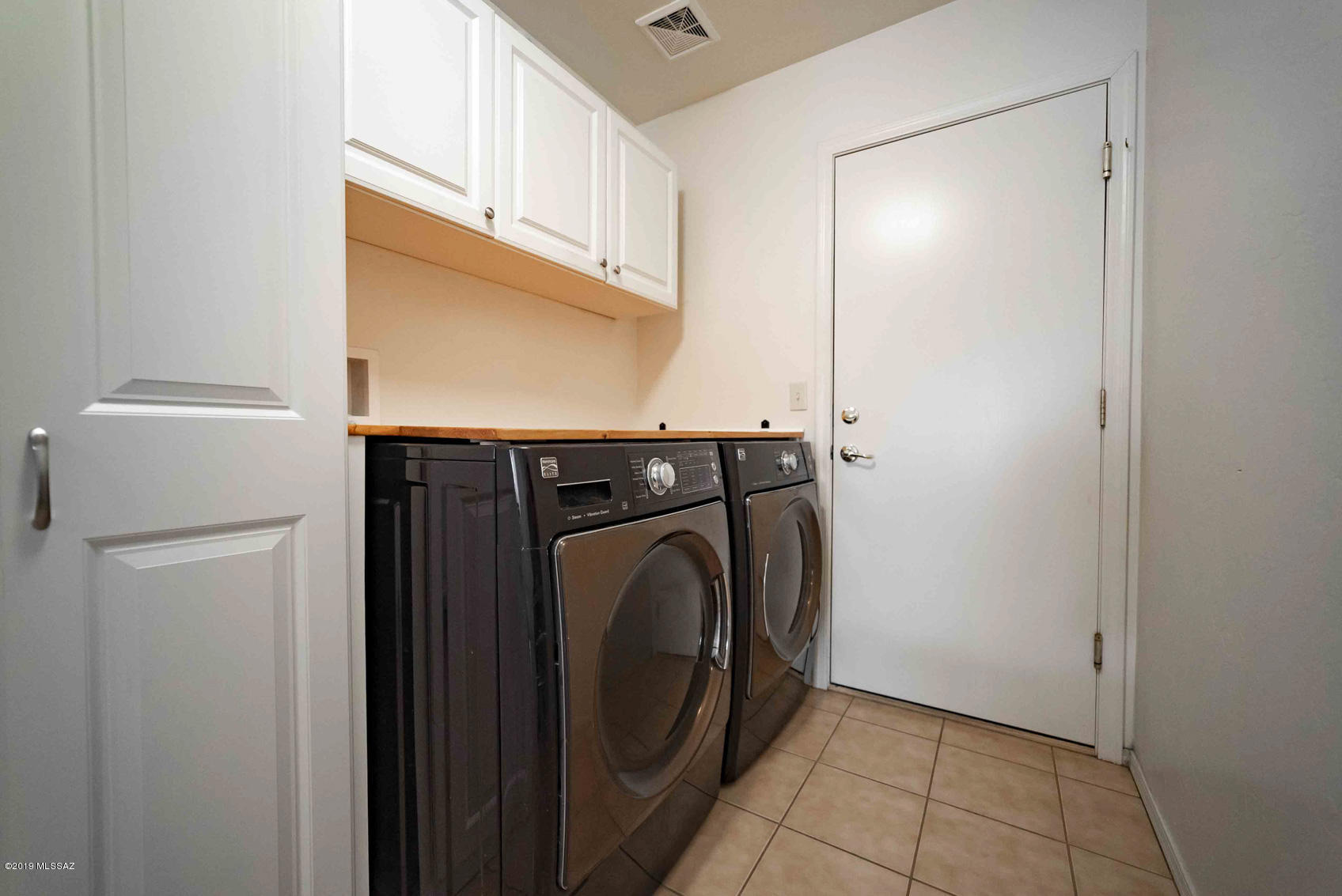 1621 N Rio La Junta
