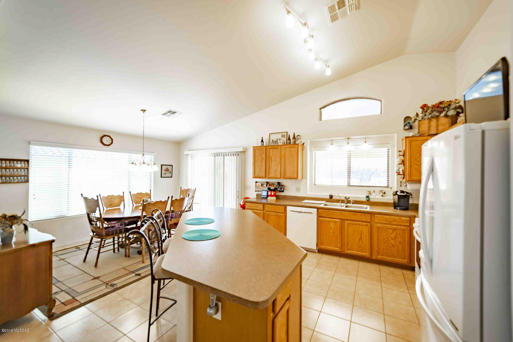 1621 N Rio La Junta