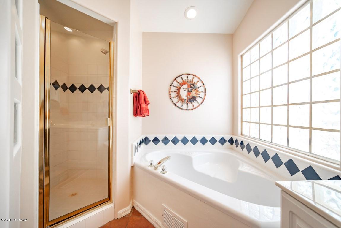 3427 S Waterfall Drive