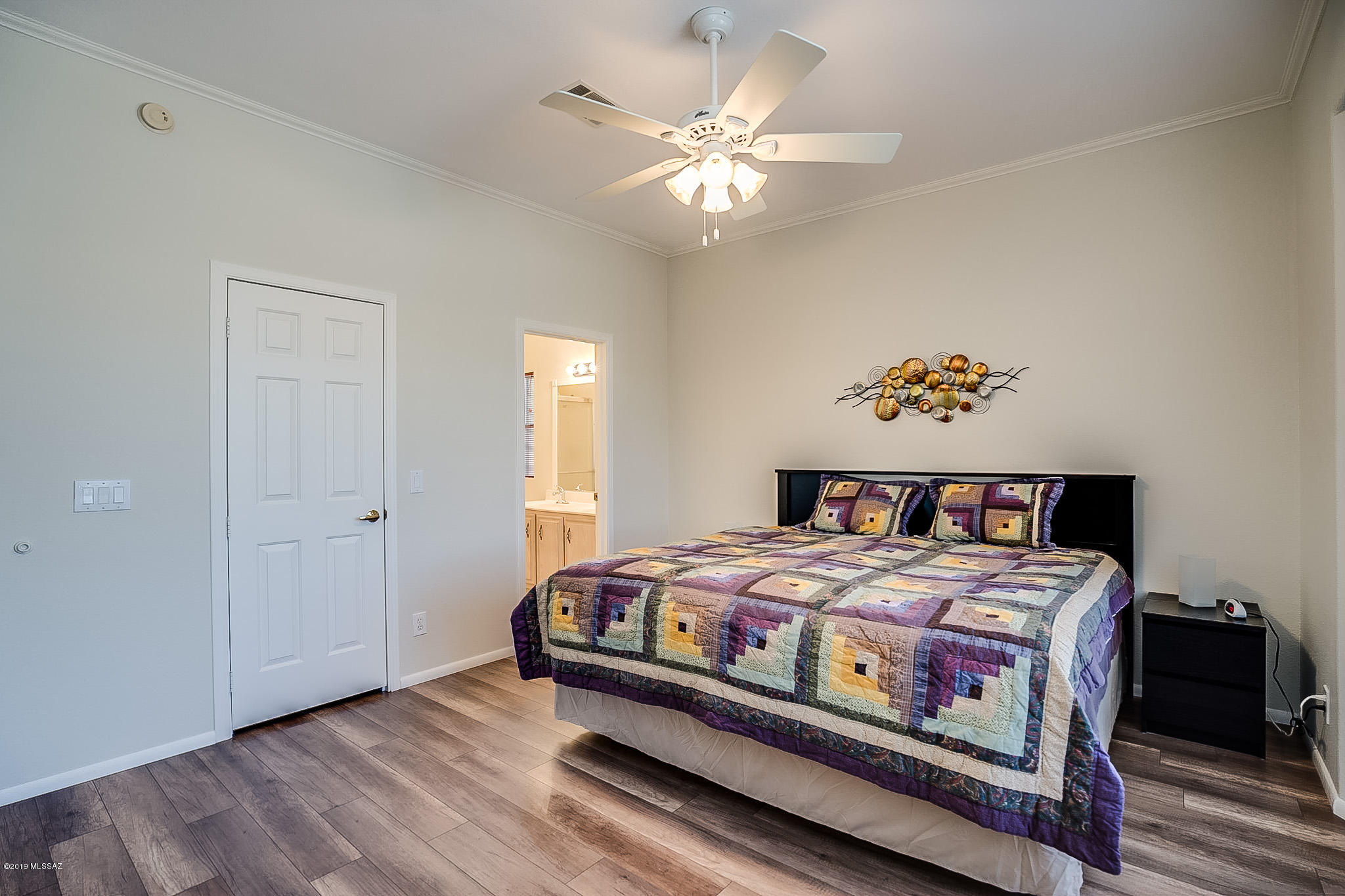 573 W Riverdale Court
