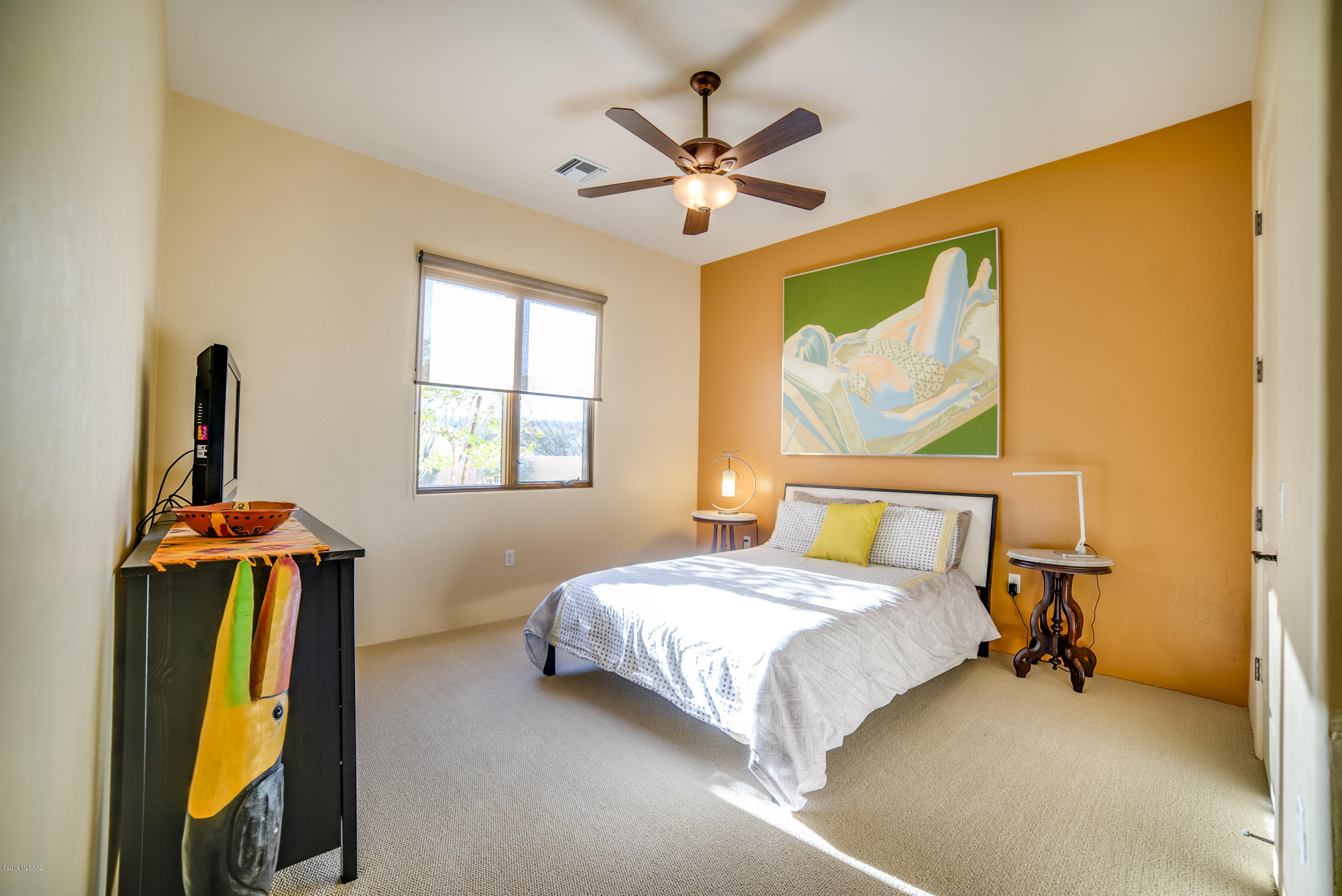 916 W Placita Quieta