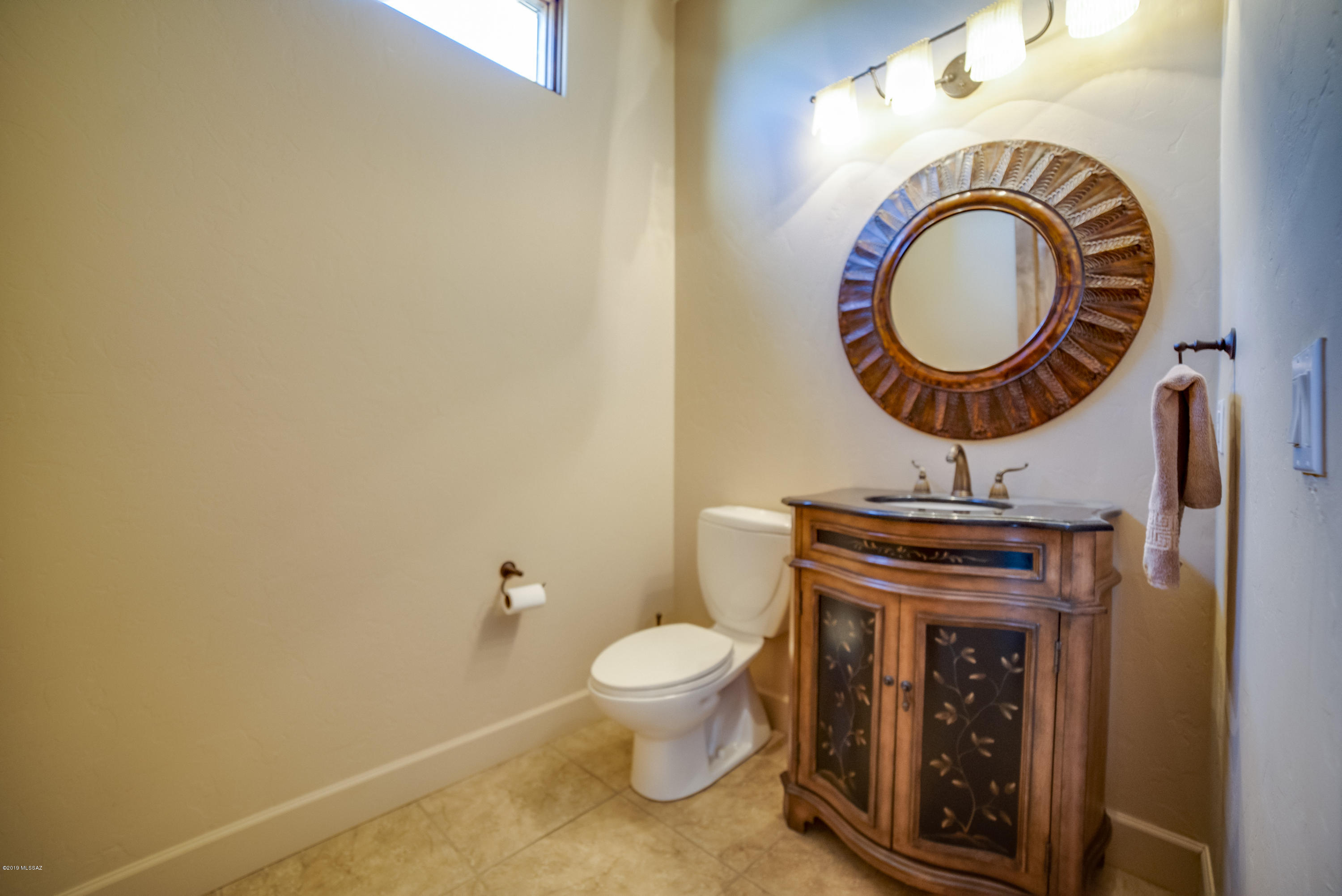 916 W Placita Quieta