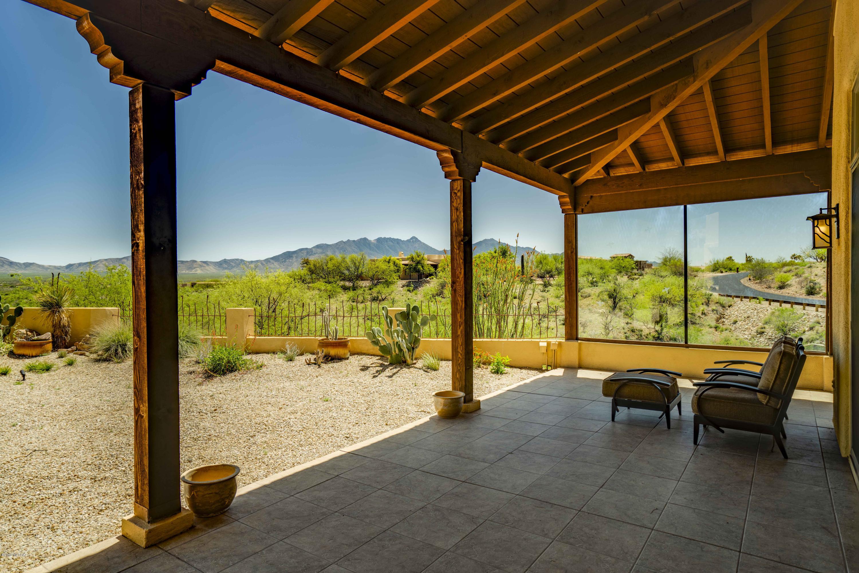 916 W Placita Quieta