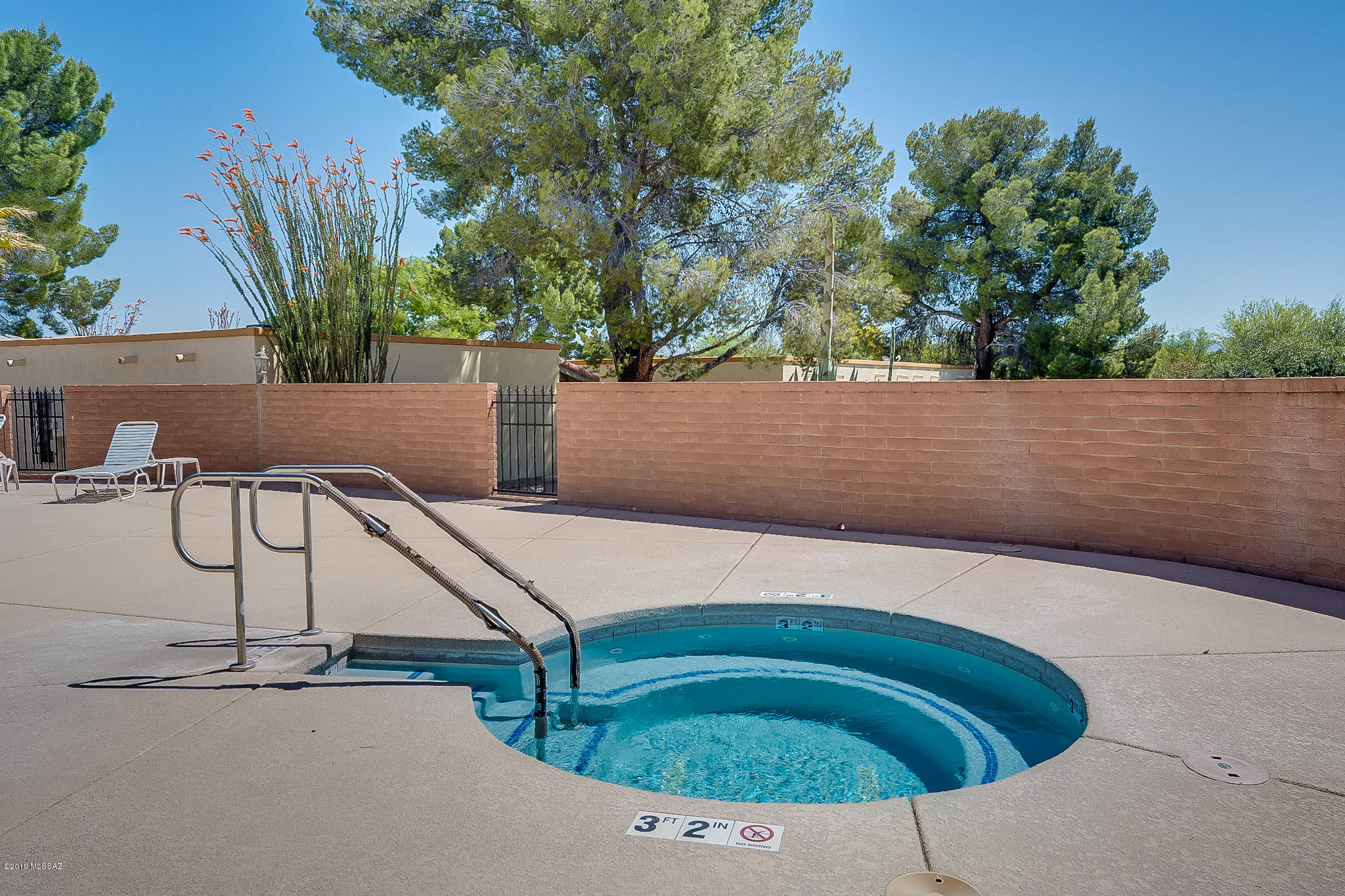 1053 S Calle De Las Casitas