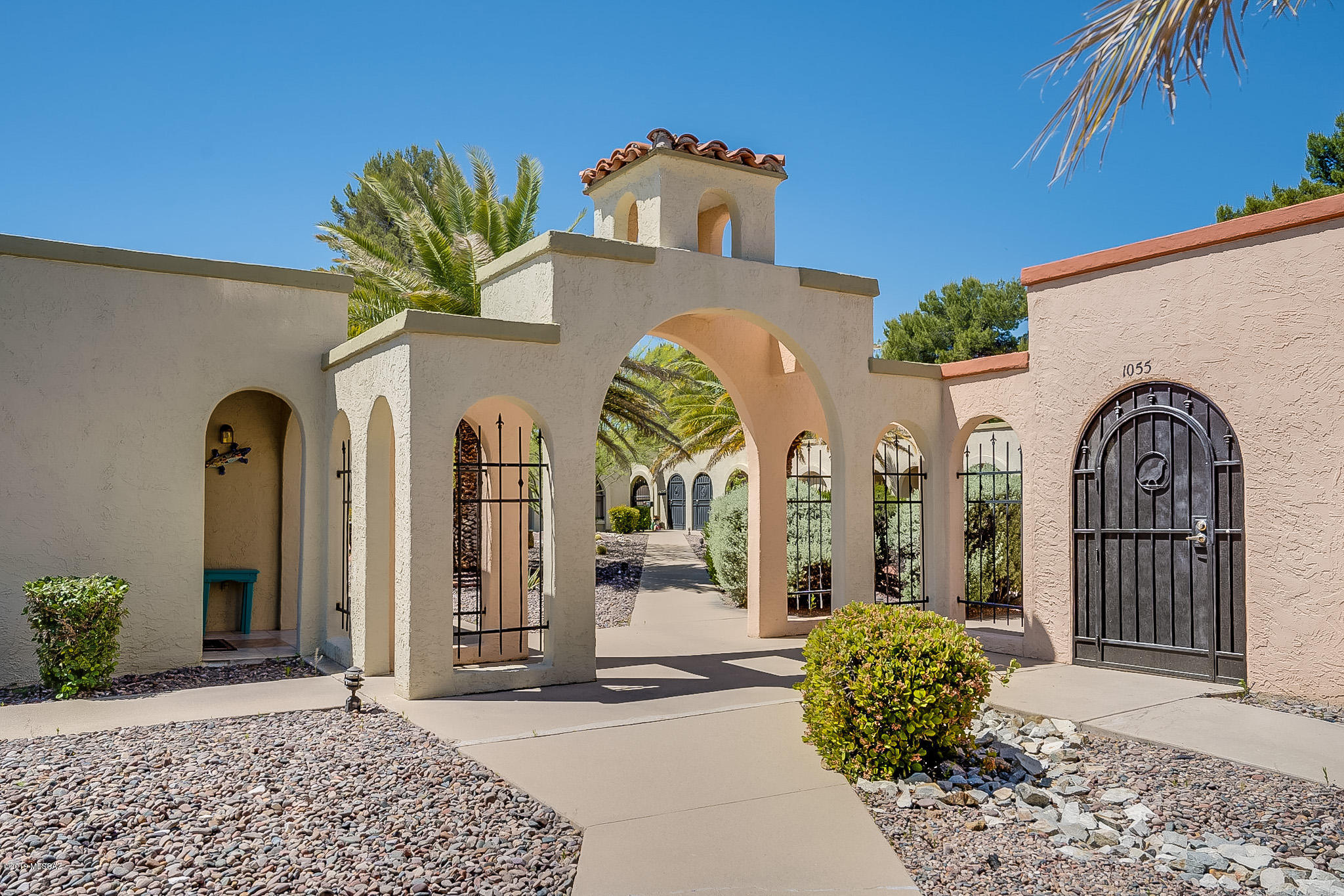 1053 S Calle De Las Casitas