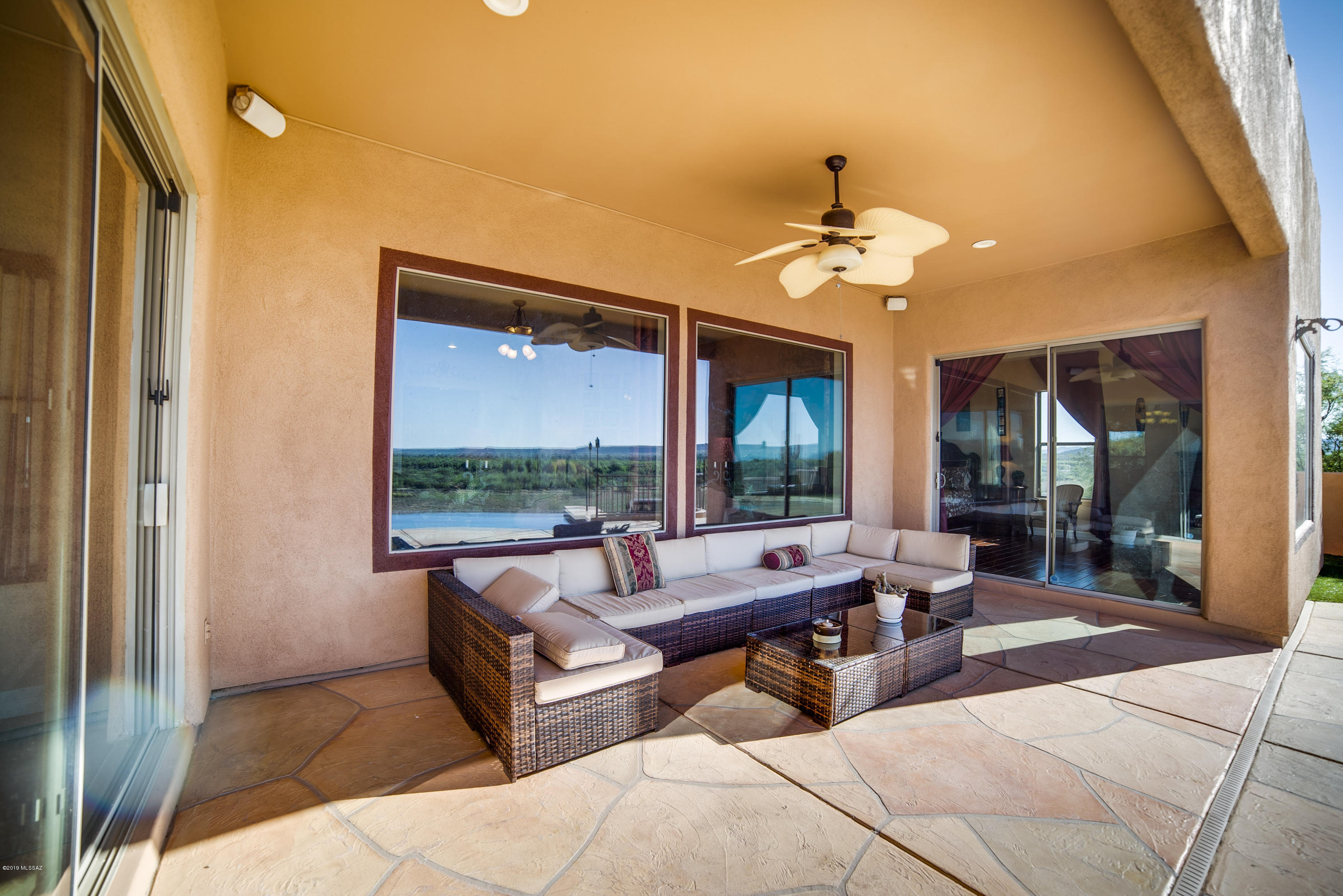 811 E Florida Saddle Court