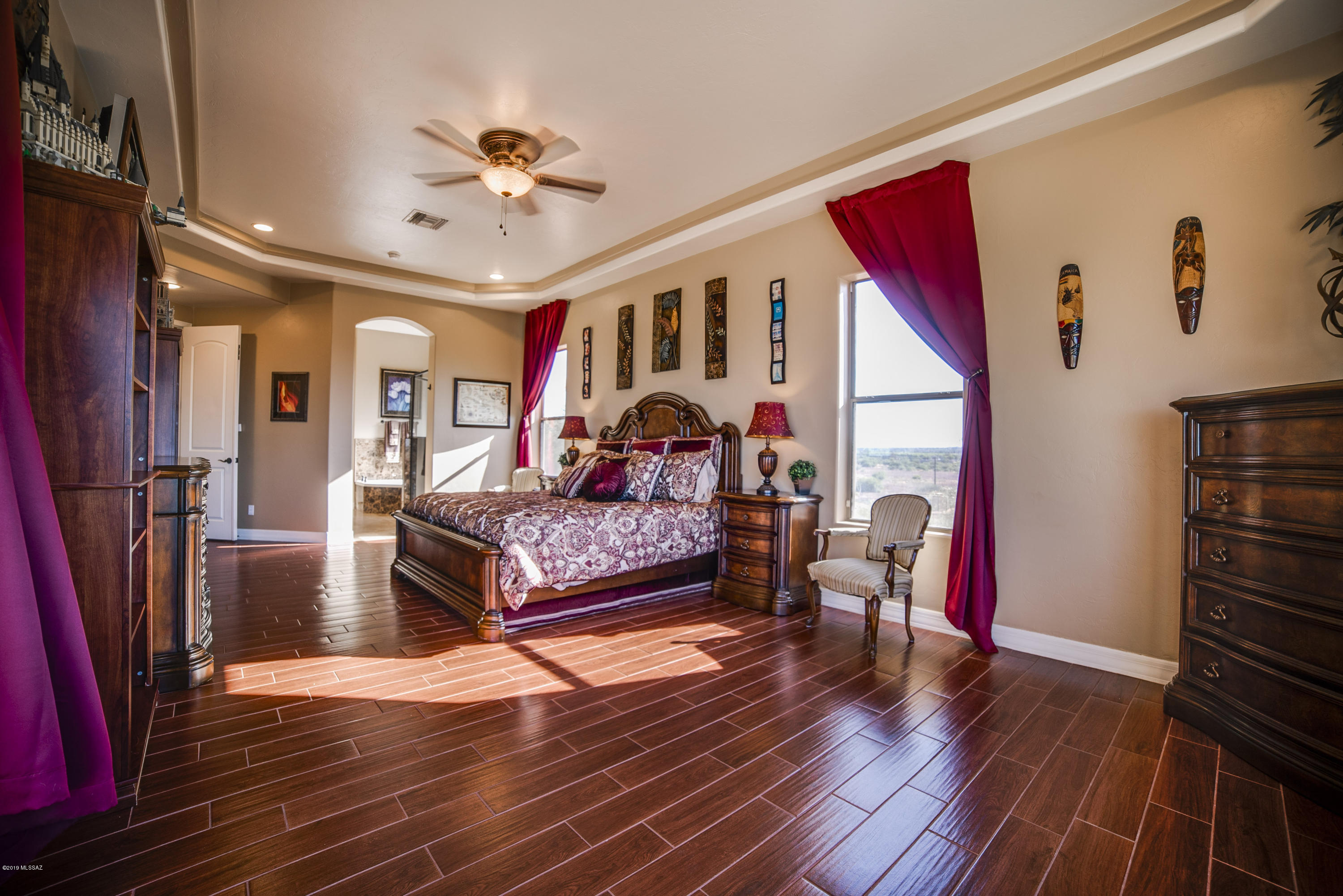 811 E Florida Saddle Court