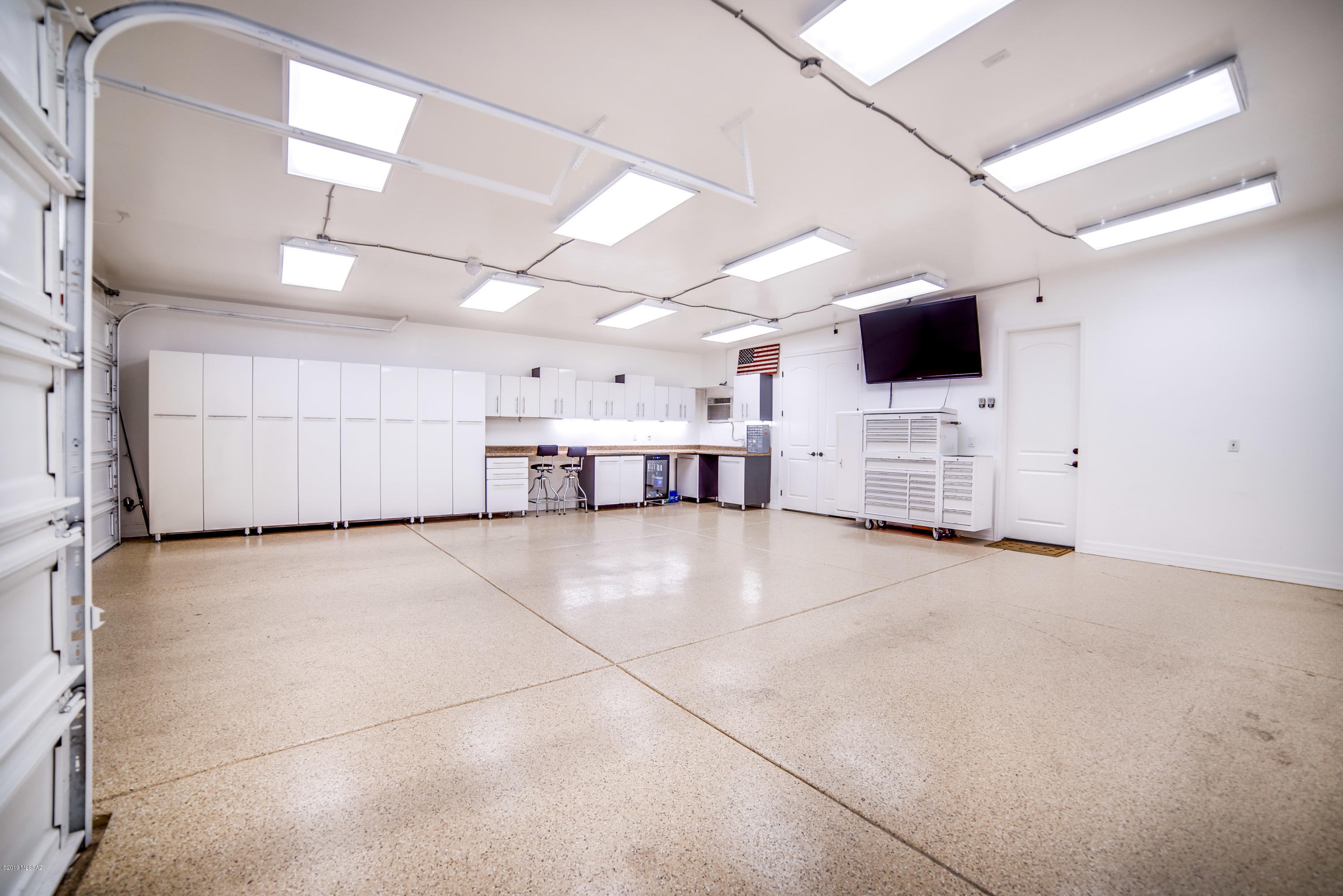 811 E Florida Saddle Court