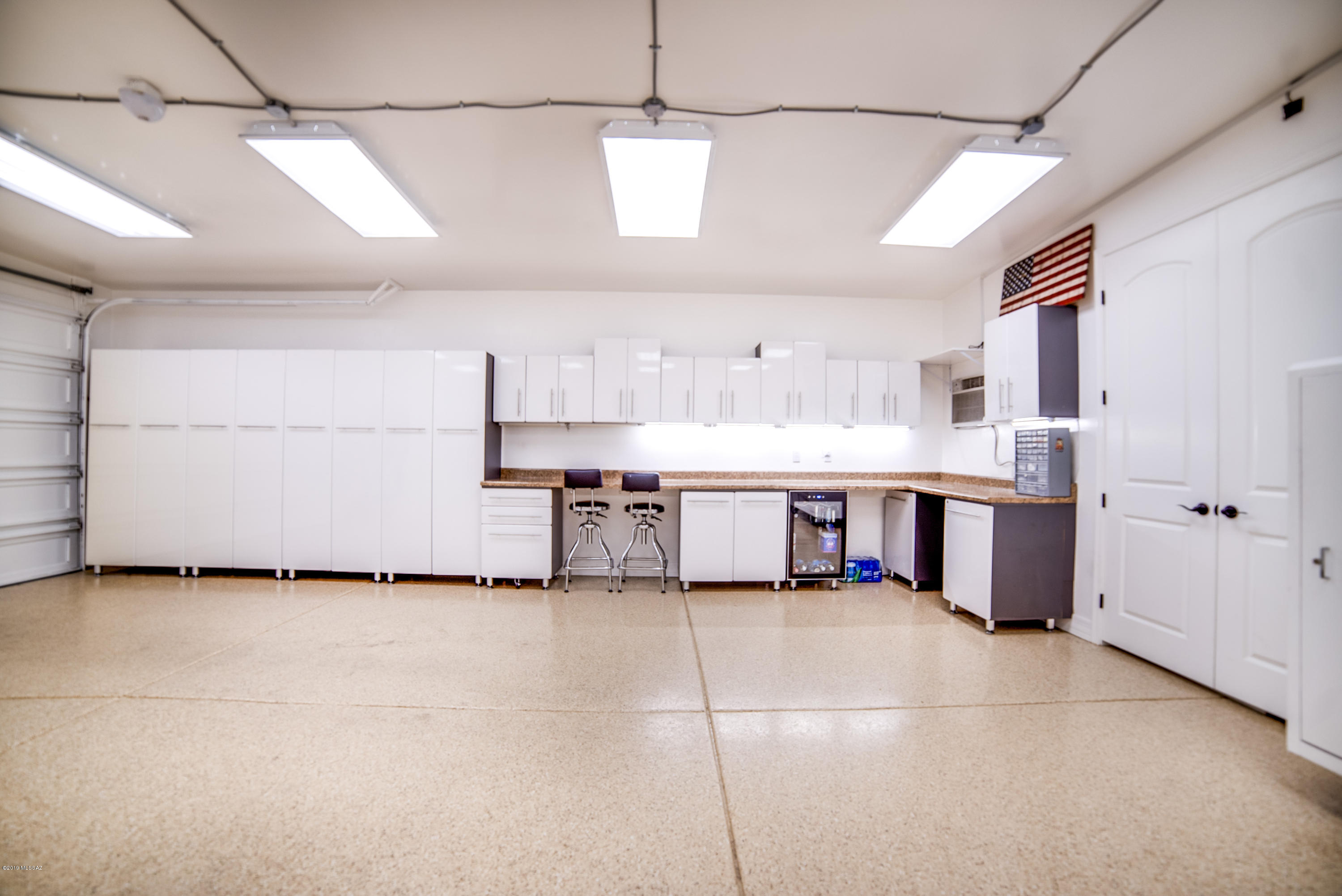 811 E Florida Saddle Court