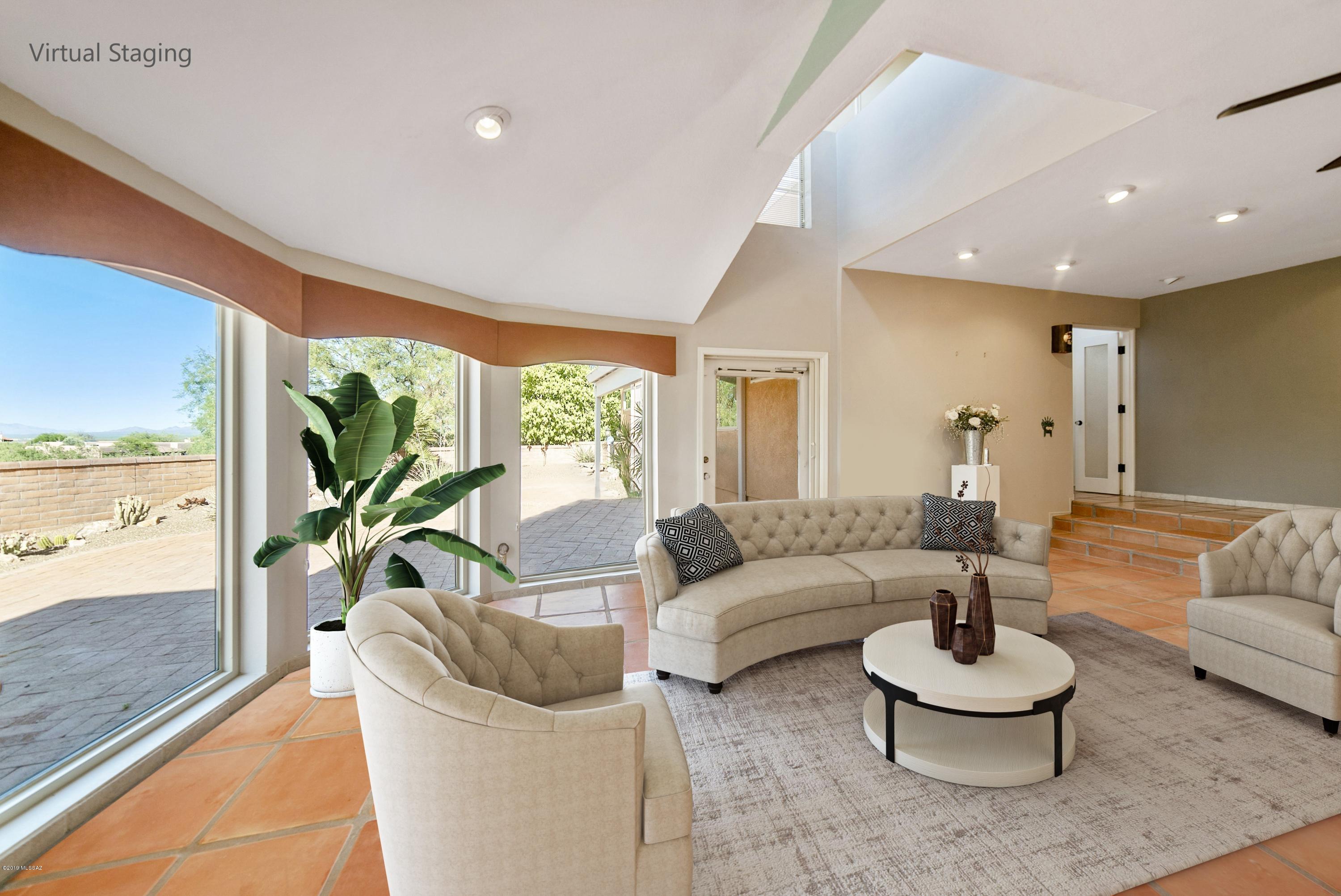 1380 W Placita De La Cotonia