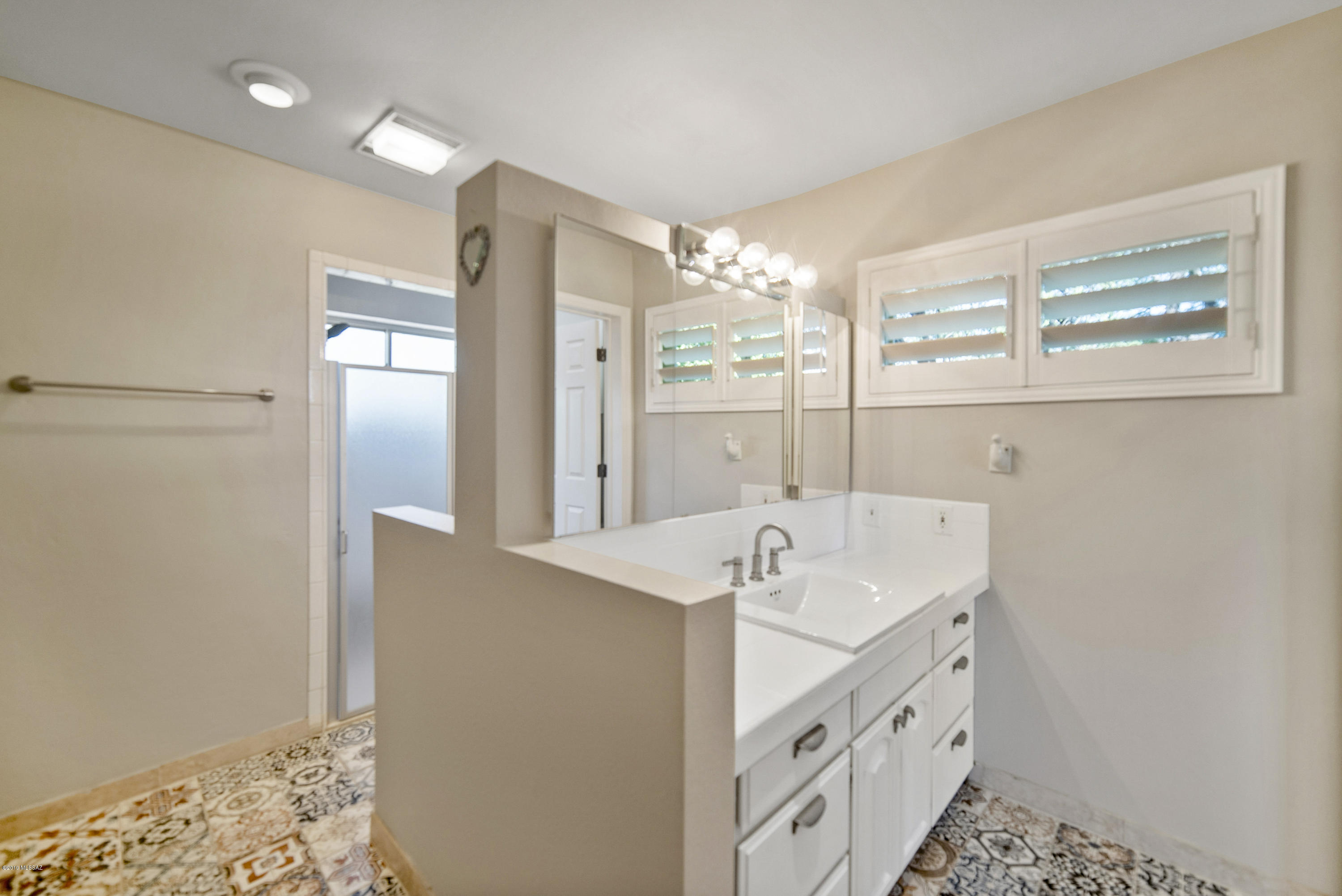 1380 W Placita De La Cotonia