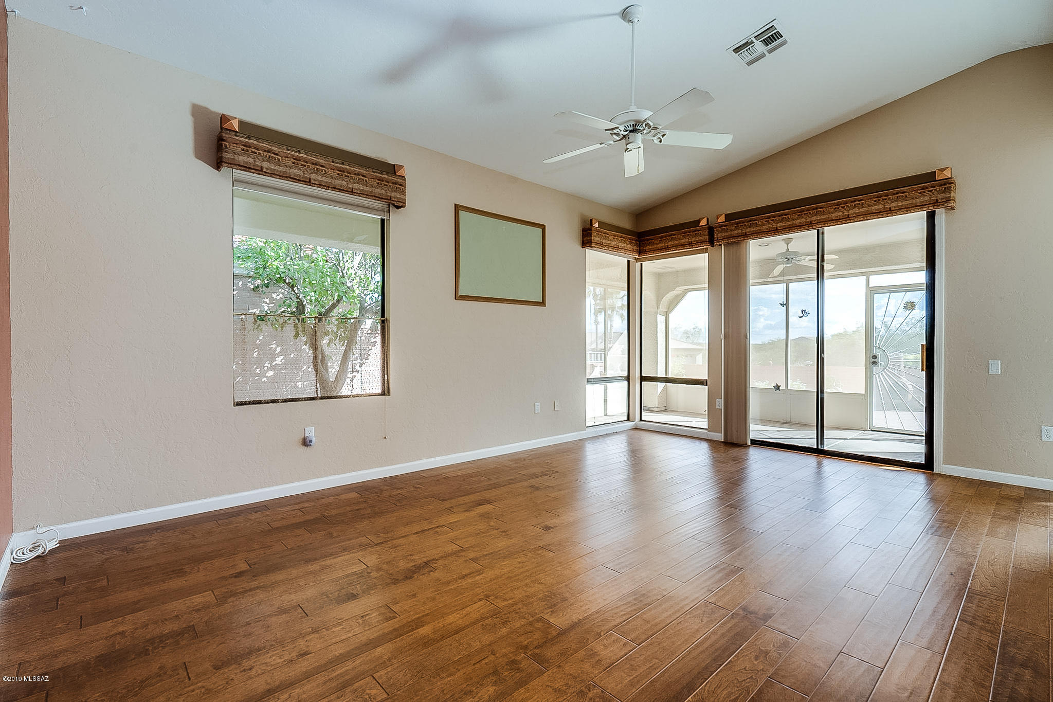 1917 W Mintbush Drive