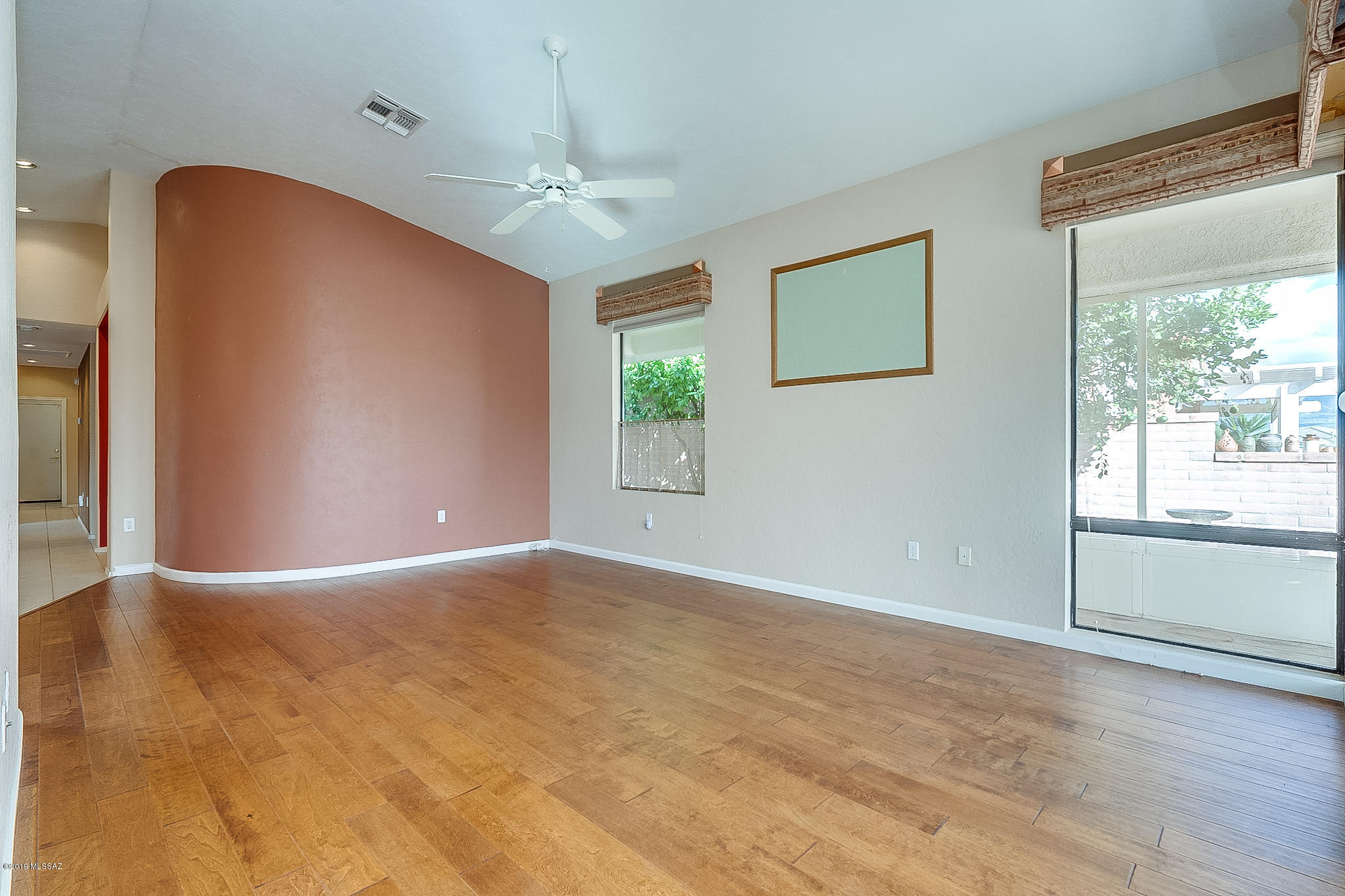 1917 W Mintbush Drive