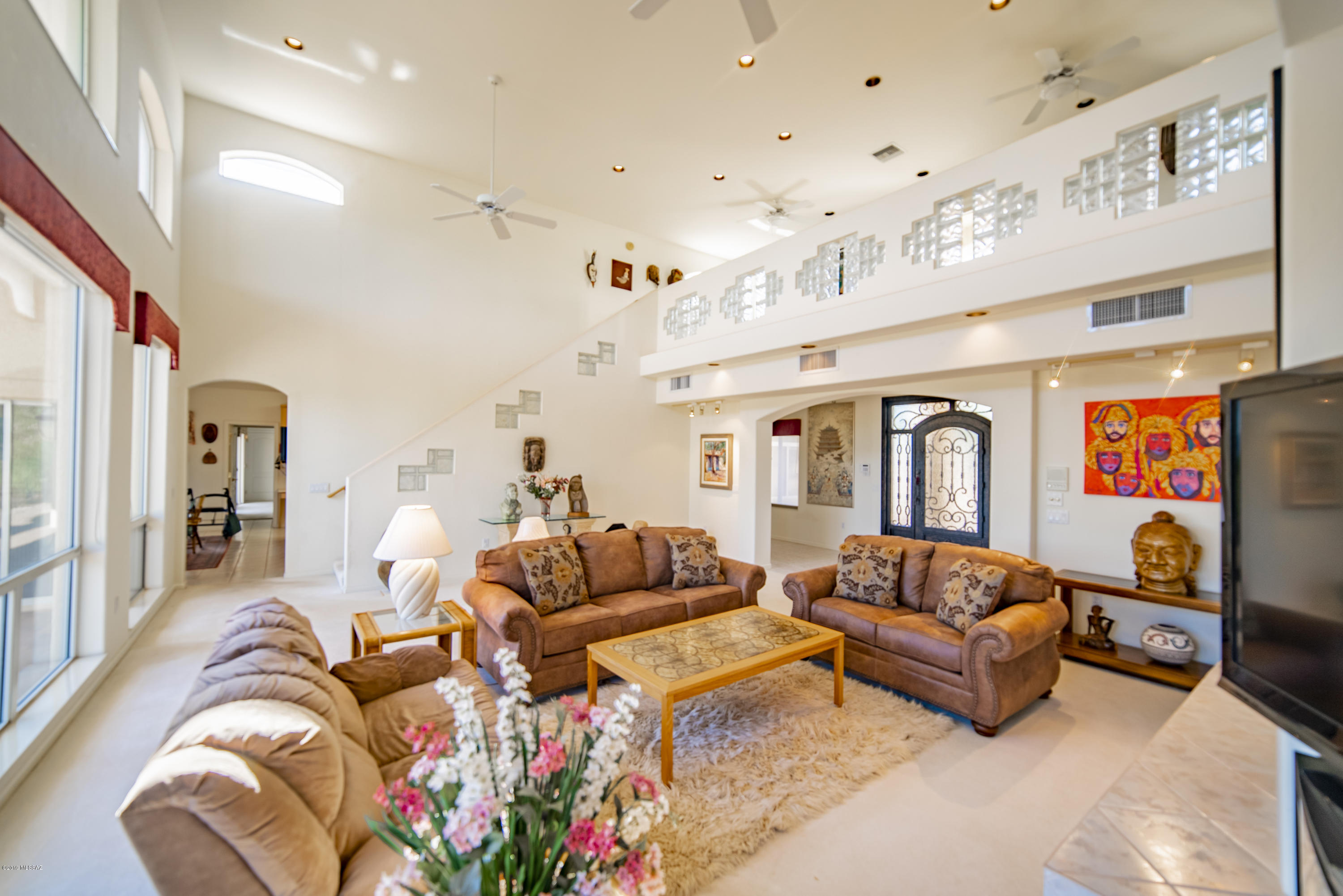 1675 W Twin Buttes Road