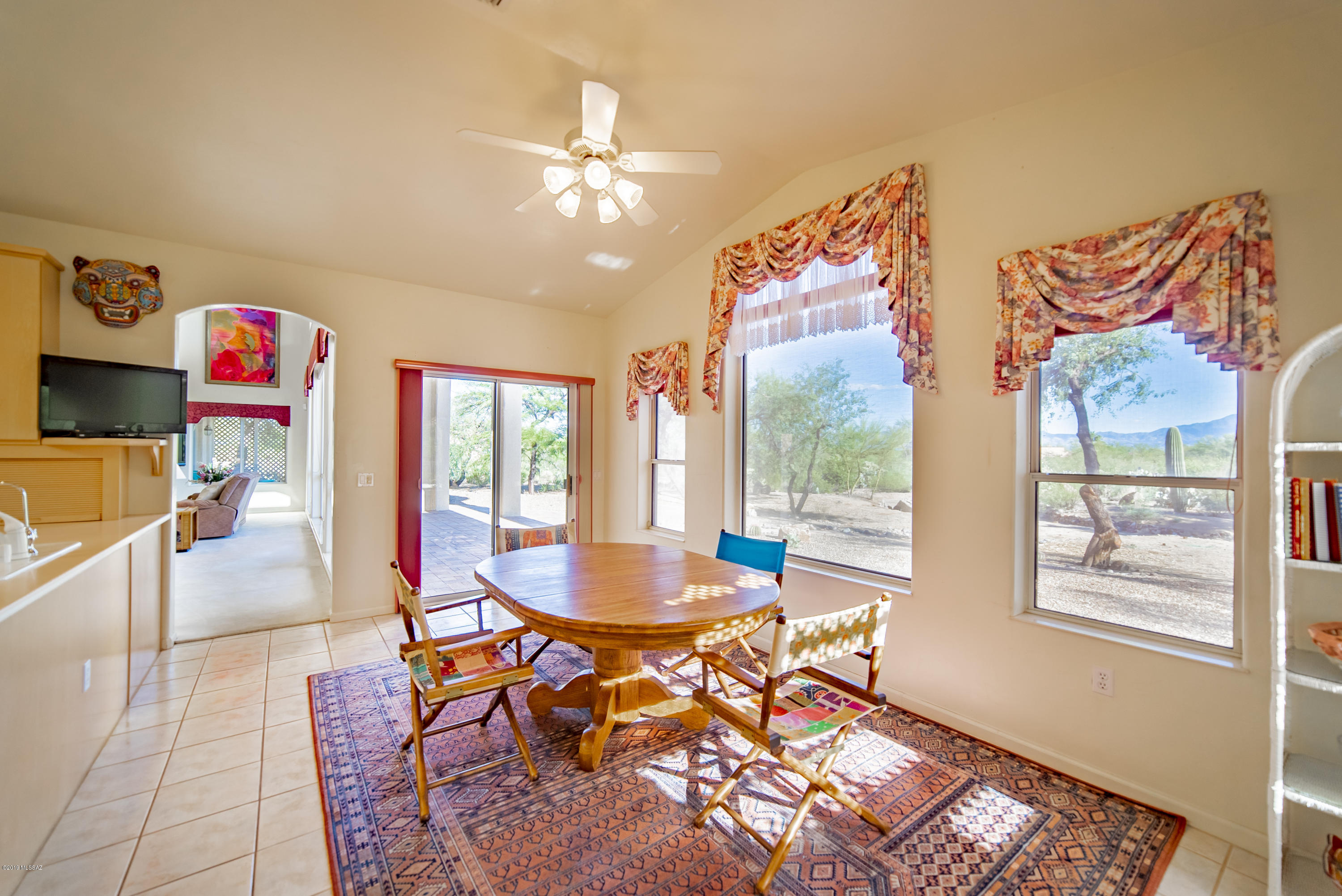 1675 W Twin Buttes Road