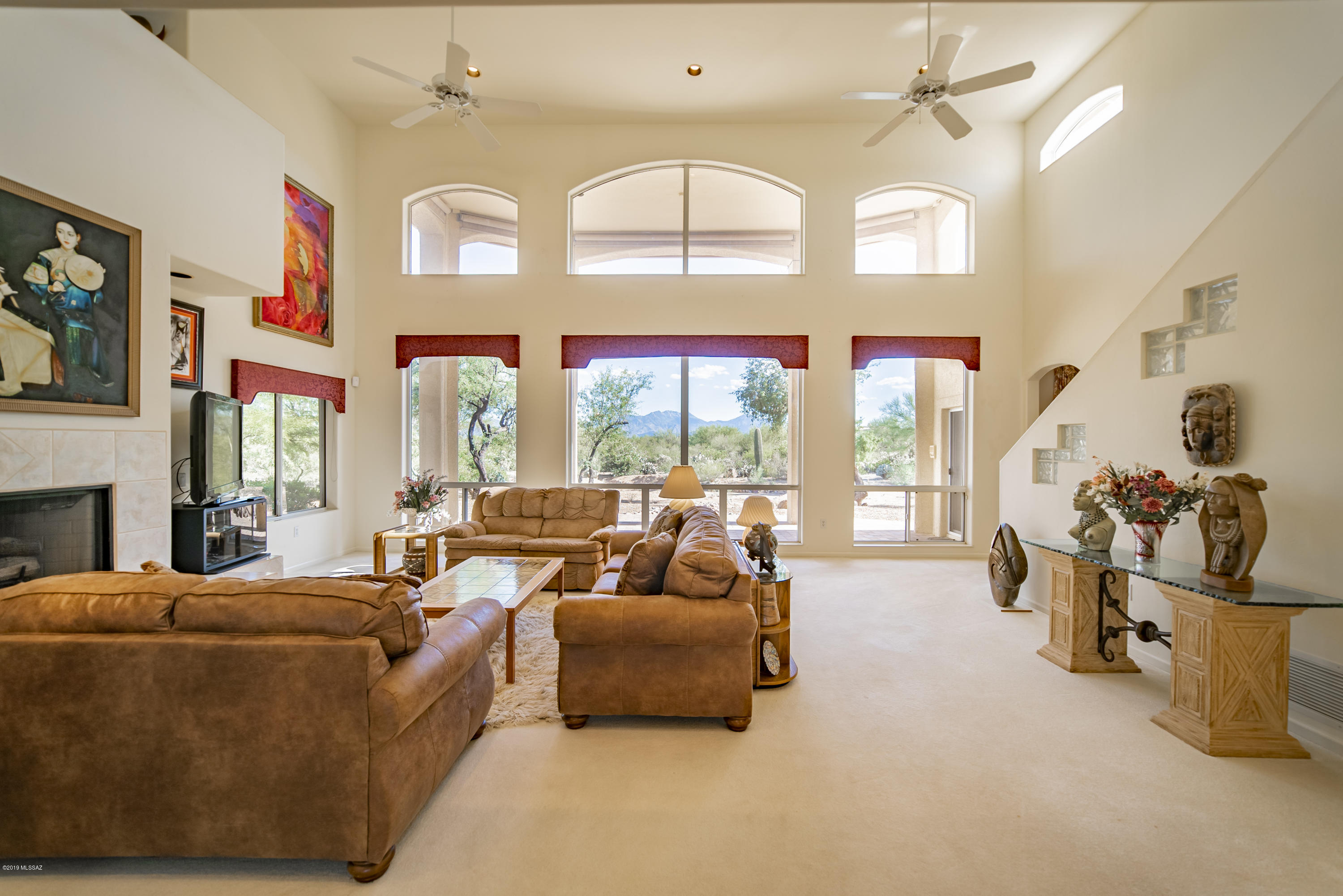 1675 W Twin Buttes Road
