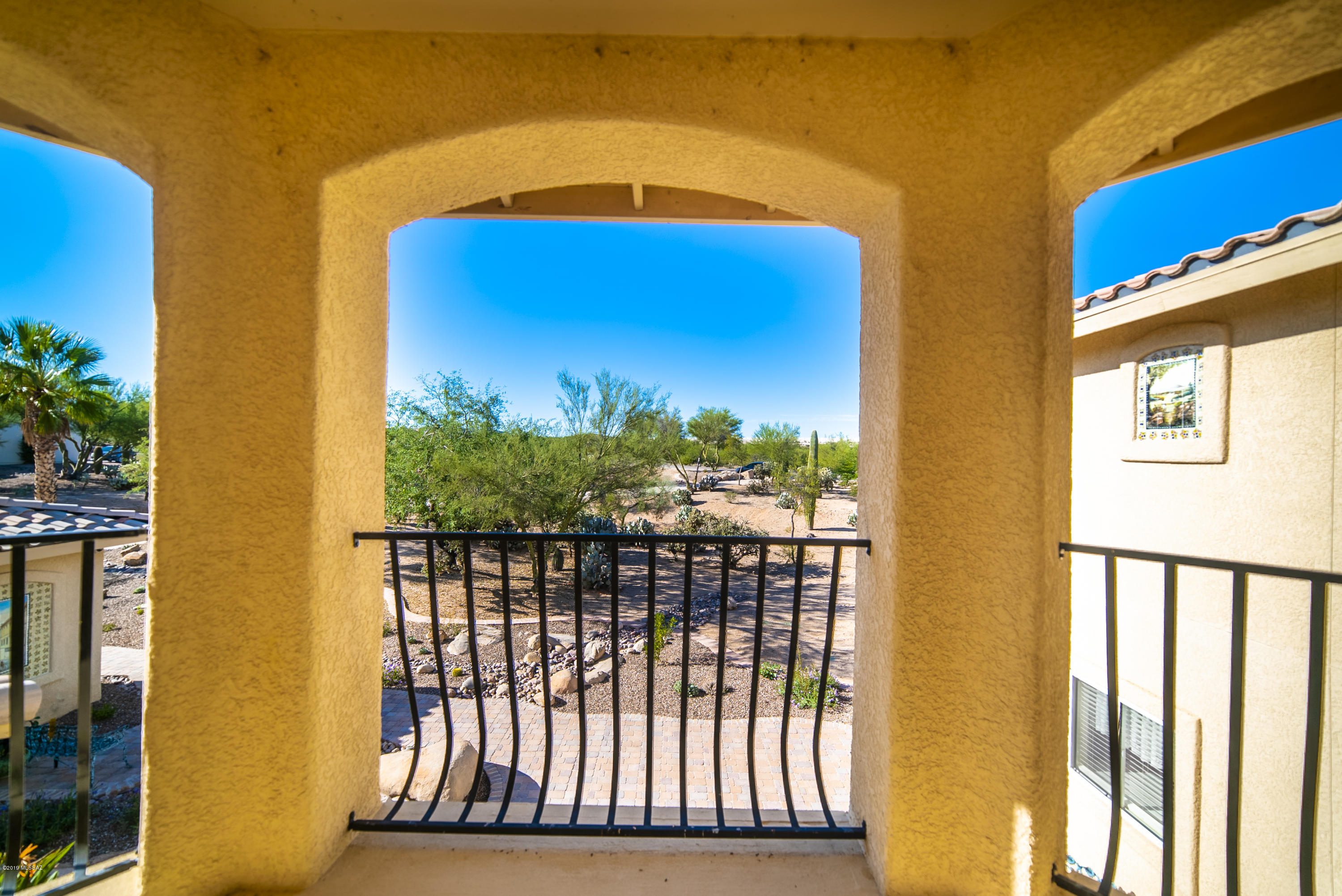 1675 W Twin Buttes Road