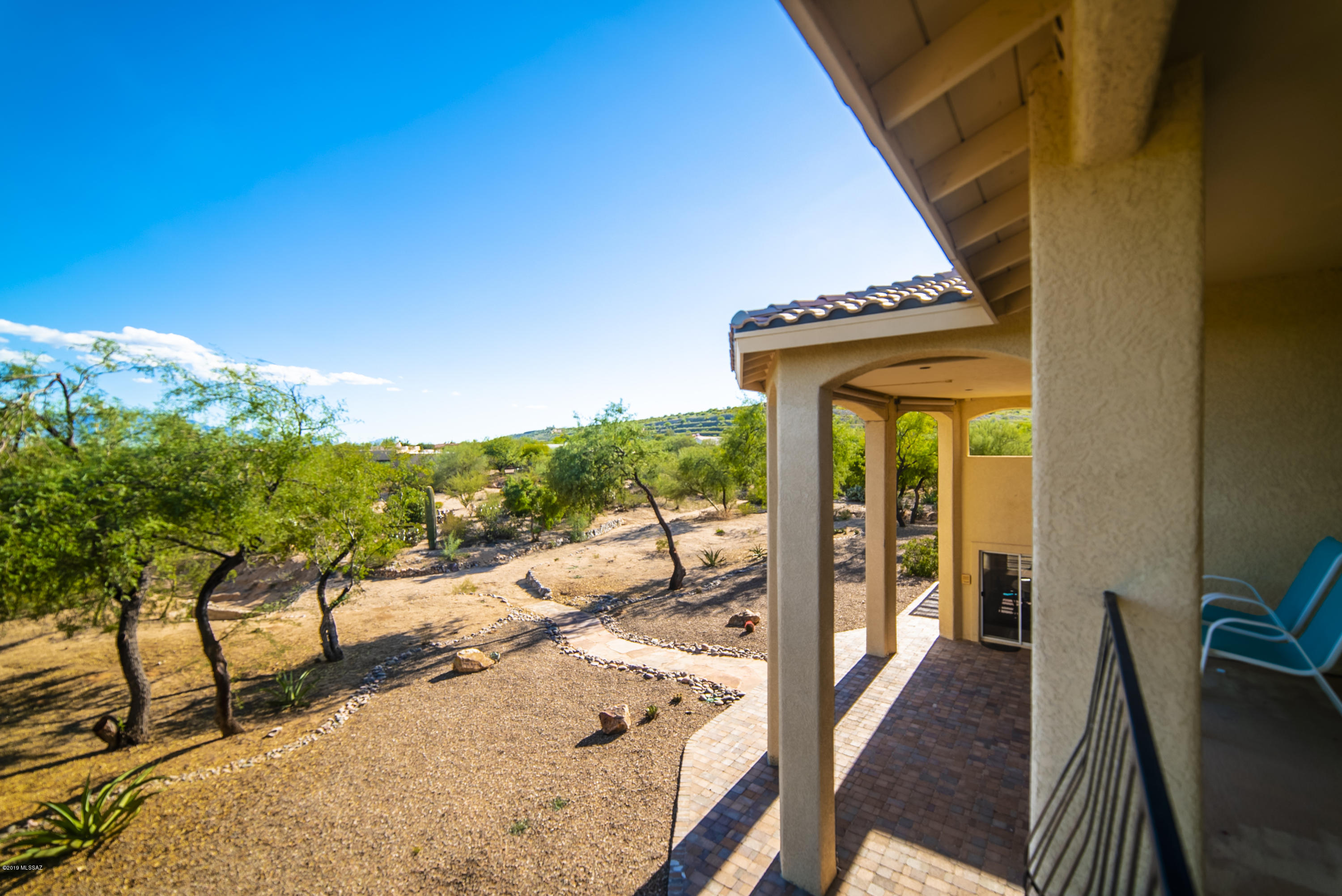 1675 W Twin Buttes Road