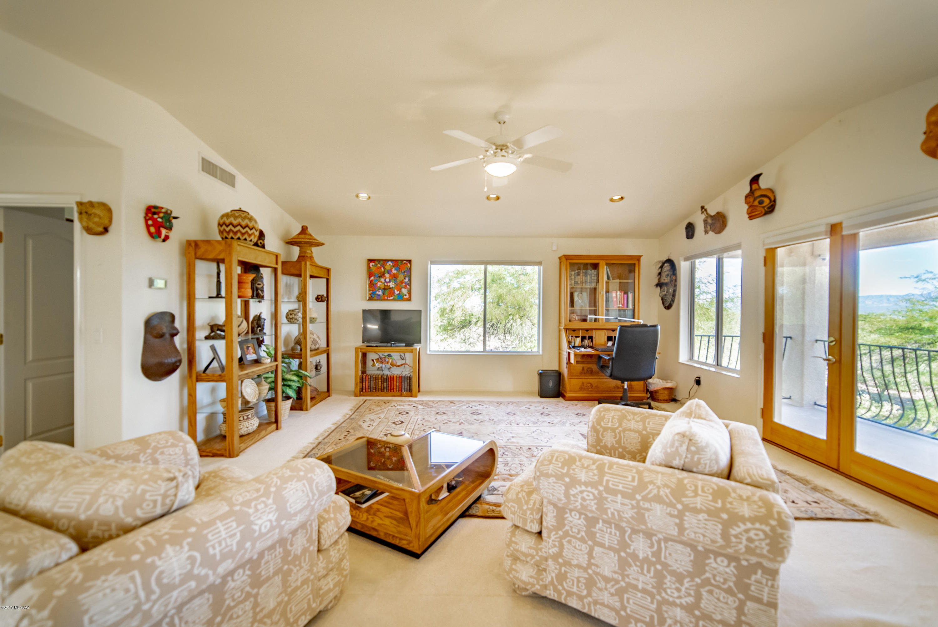 1675 W Twin Buttes Road