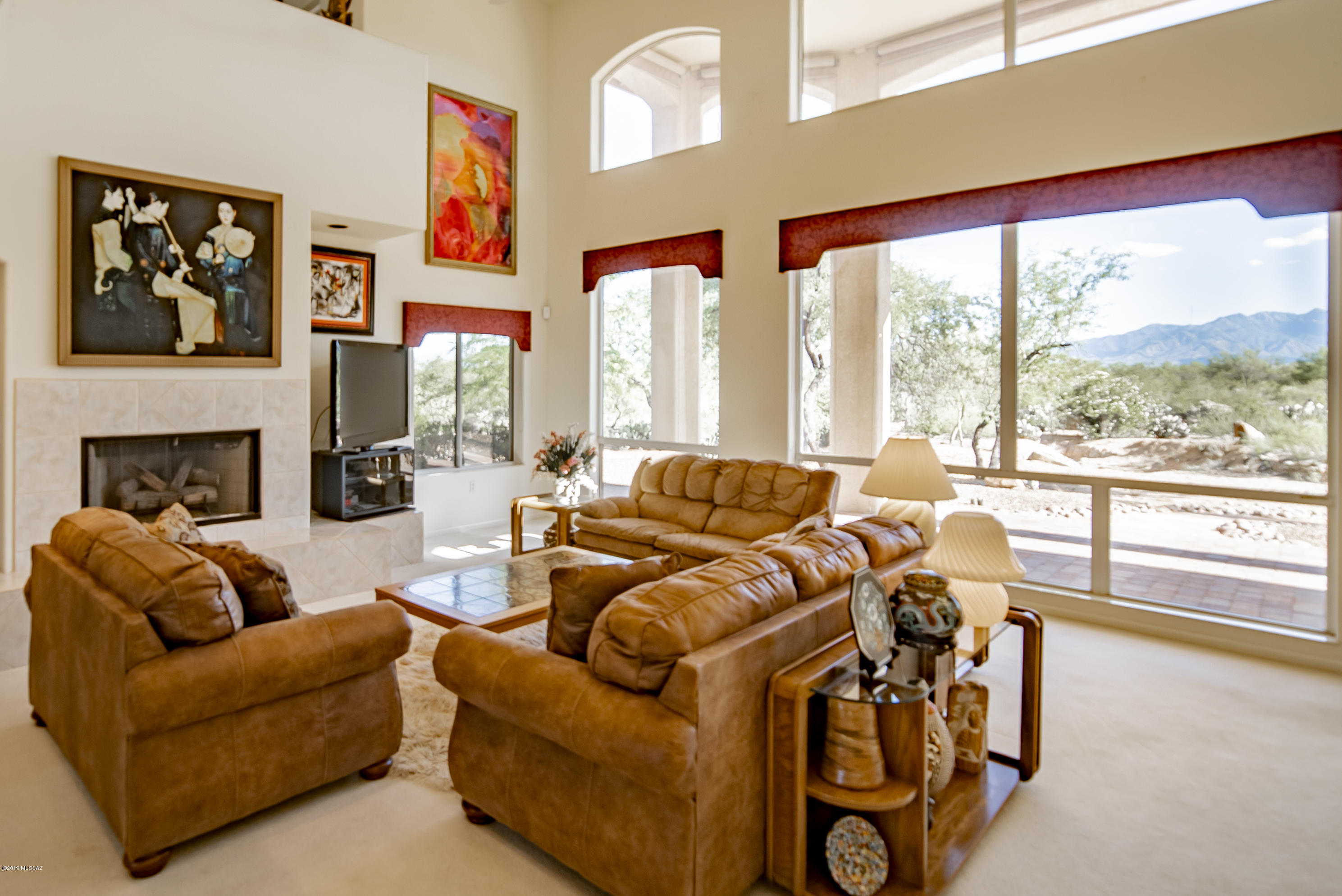 1675 W Twin Buttes Road