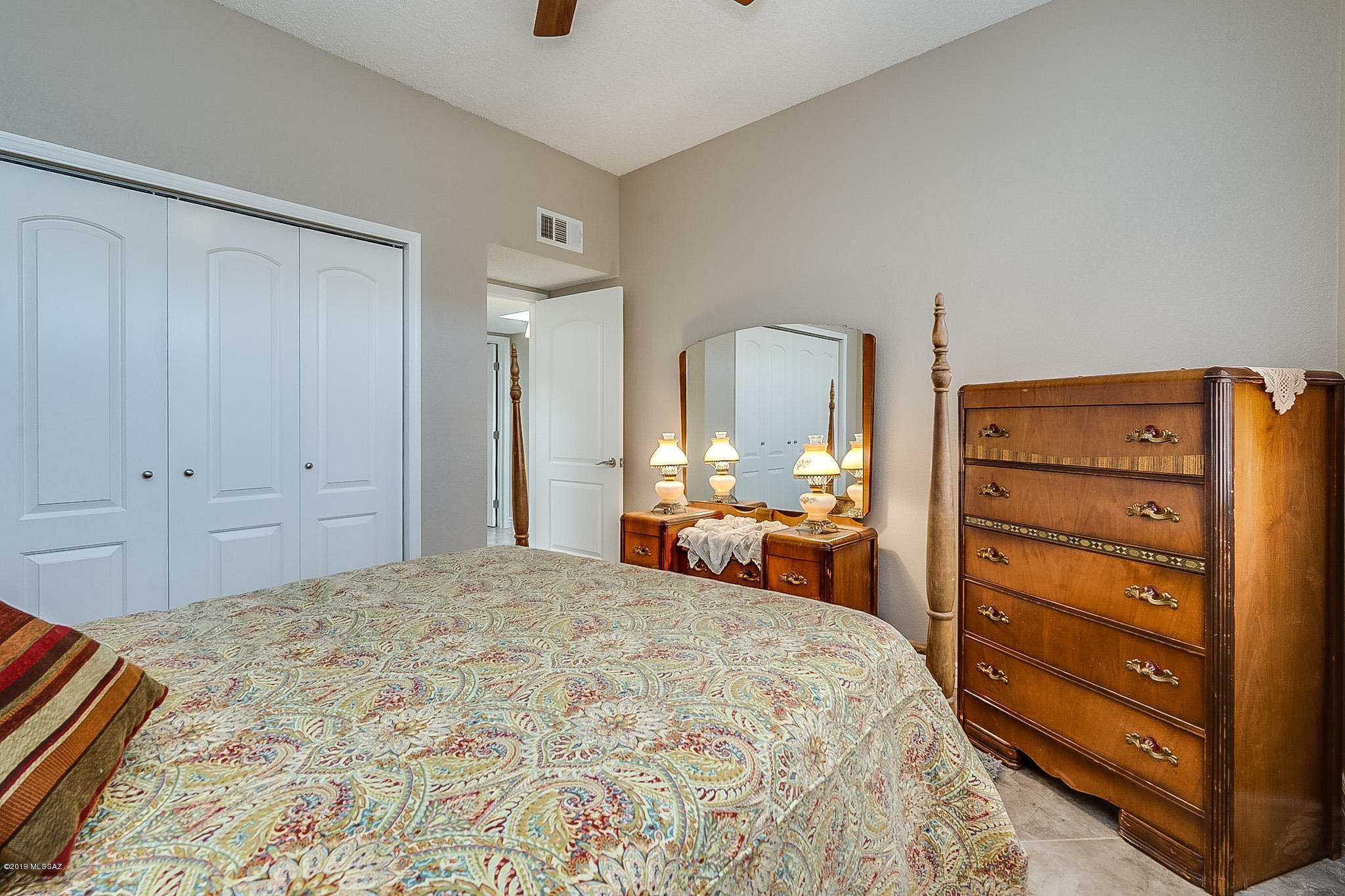 1466 W Via De La Gloria