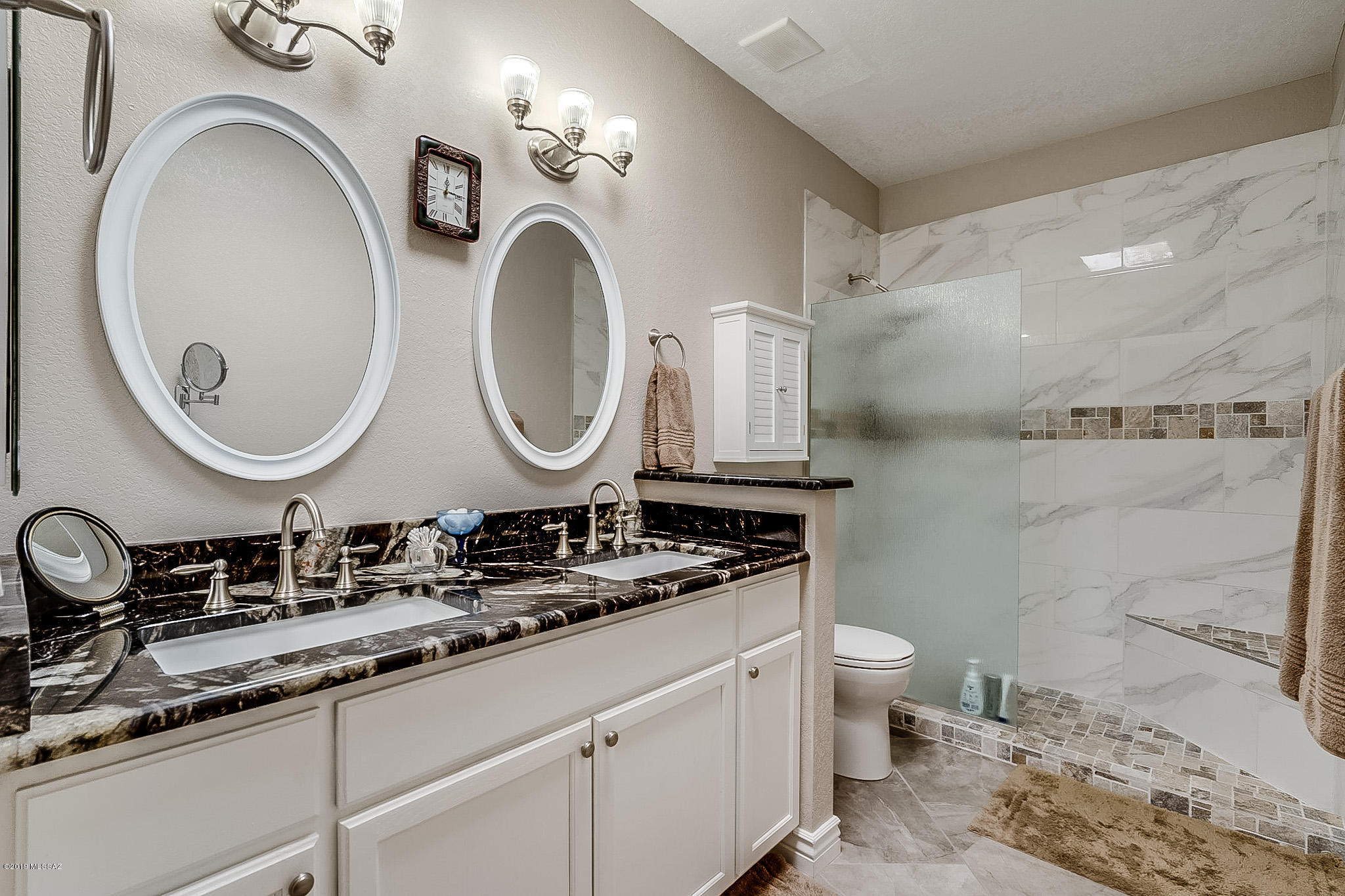 1466 W Via De La Gloria