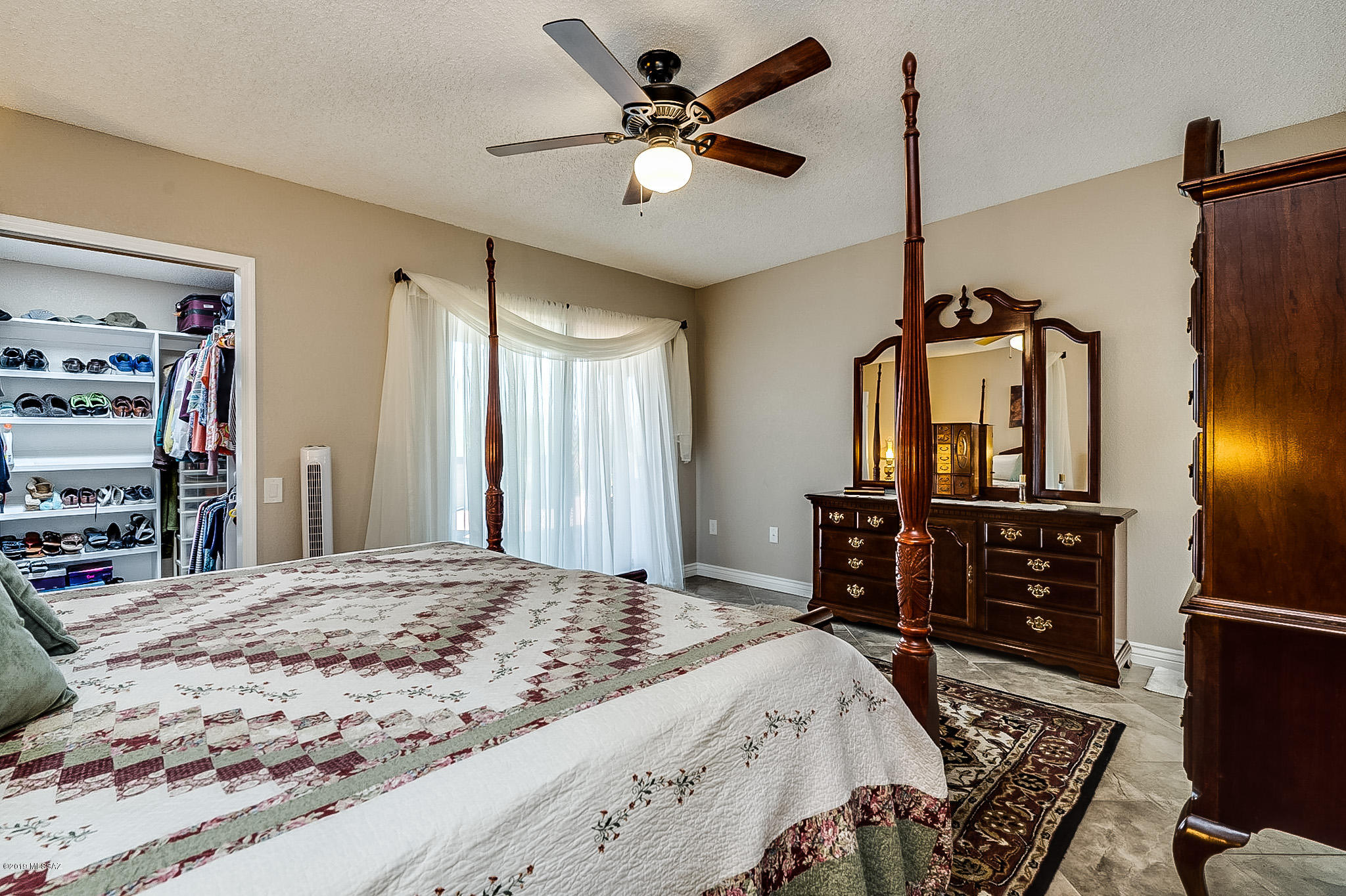 1466 W Via De La Gloria