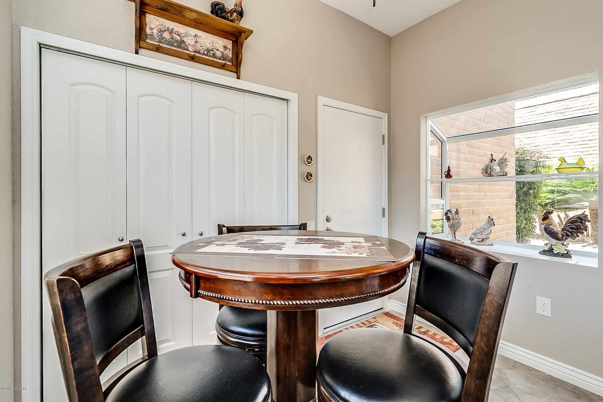 1466 W Via De La Gloria