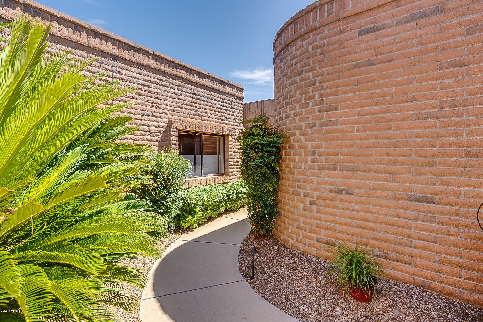 1466 W Via De La Gloria