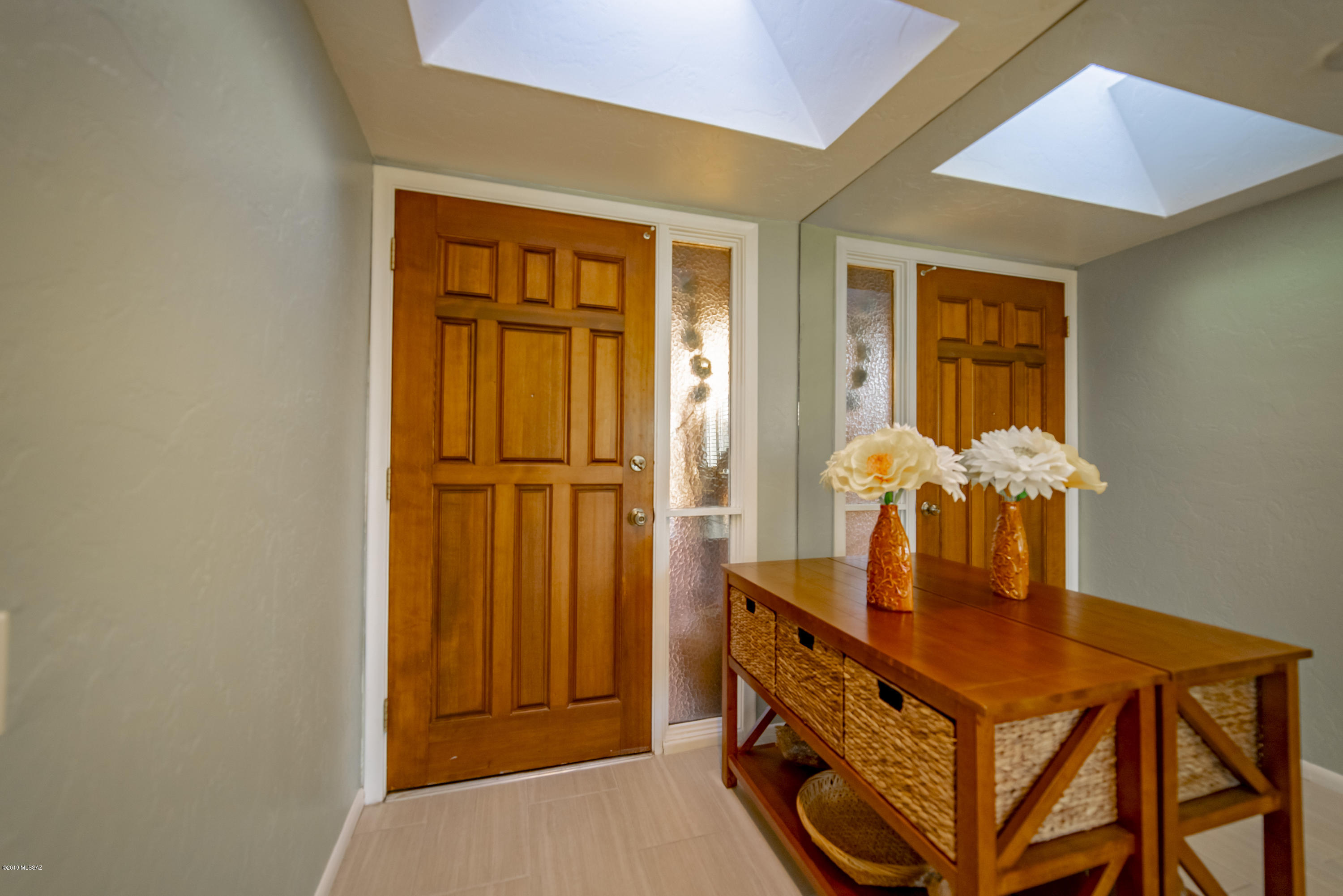 2525 S Calle Del Dante