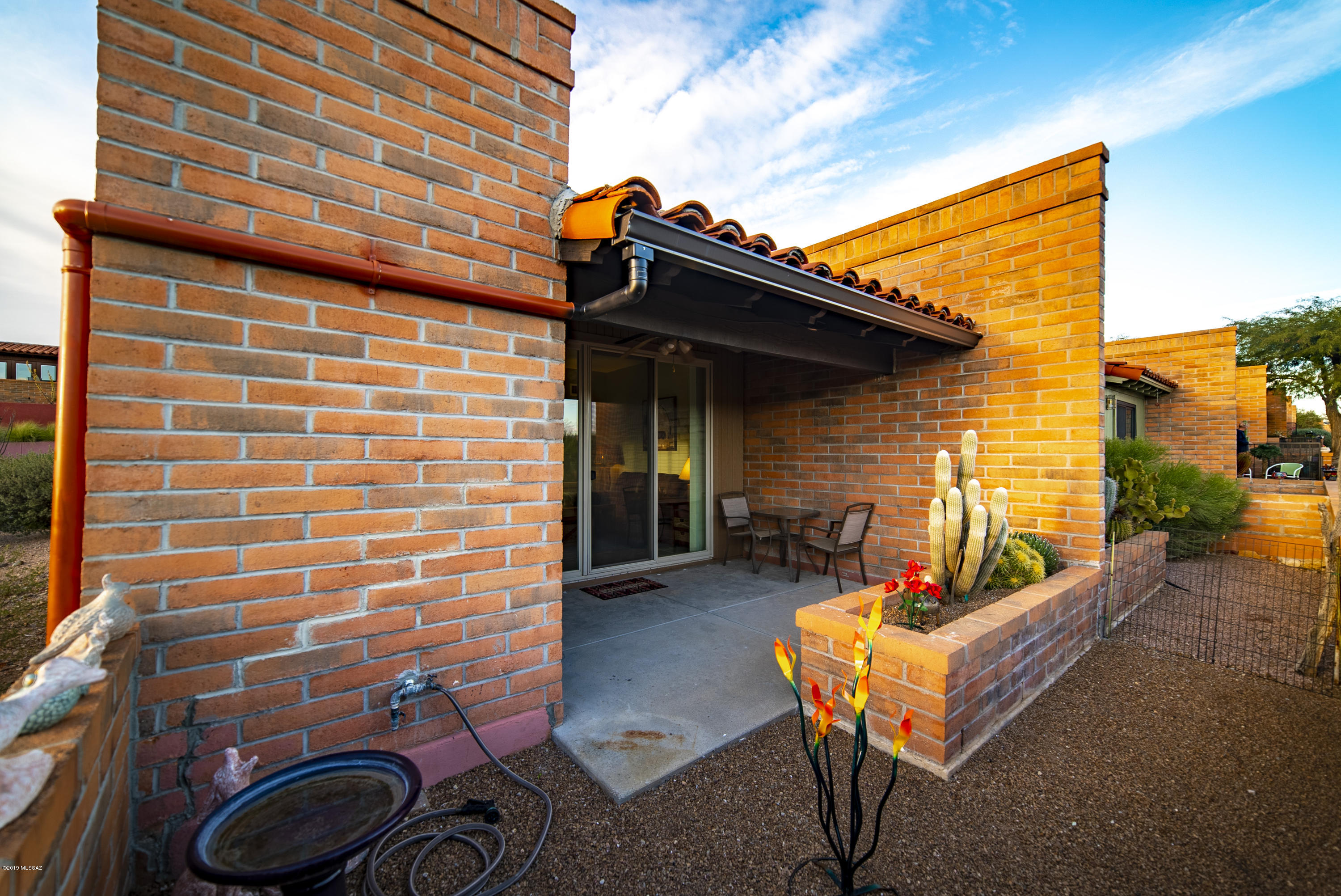 2525 S Calle Del Dante