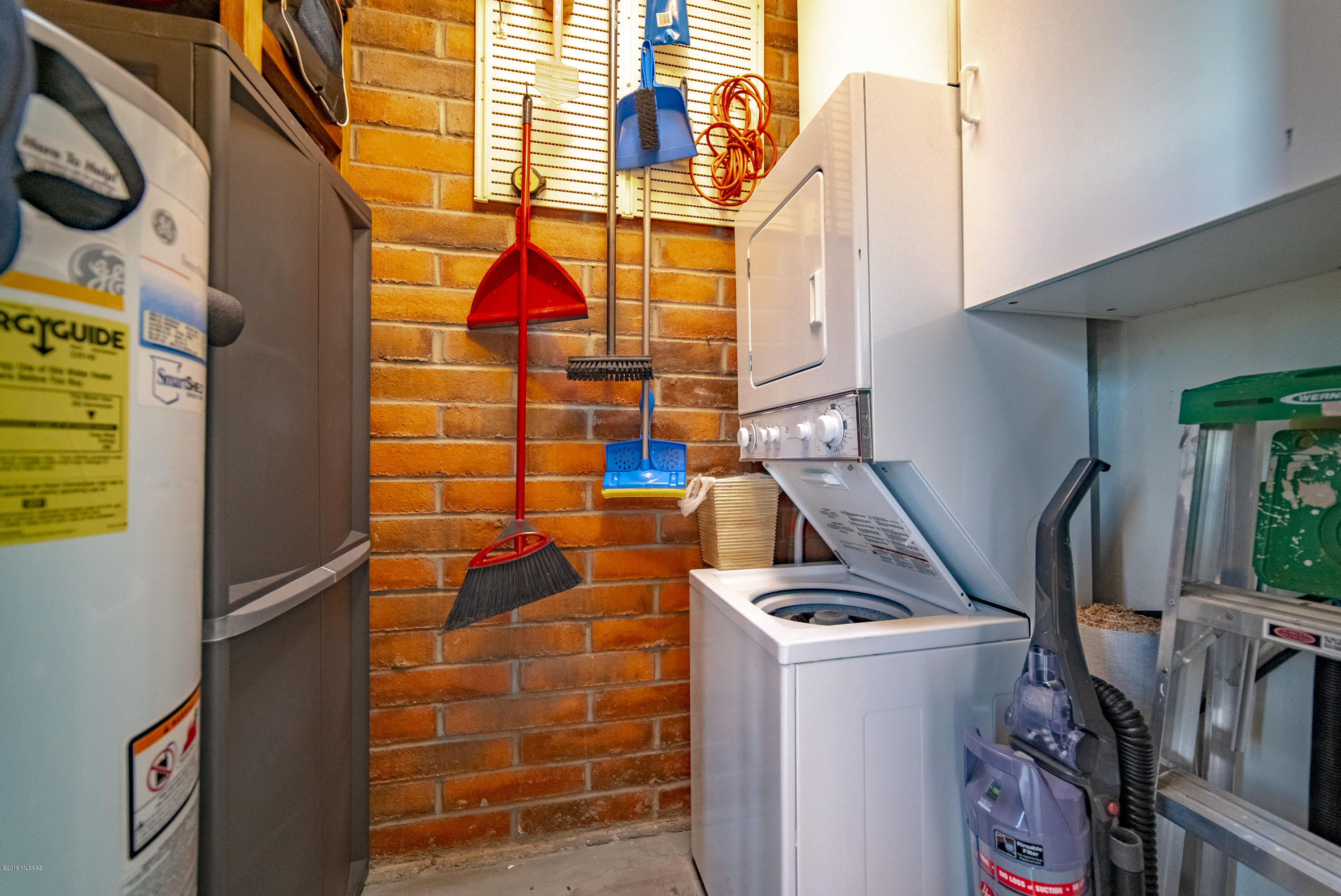 2525 S Calle Del Dante