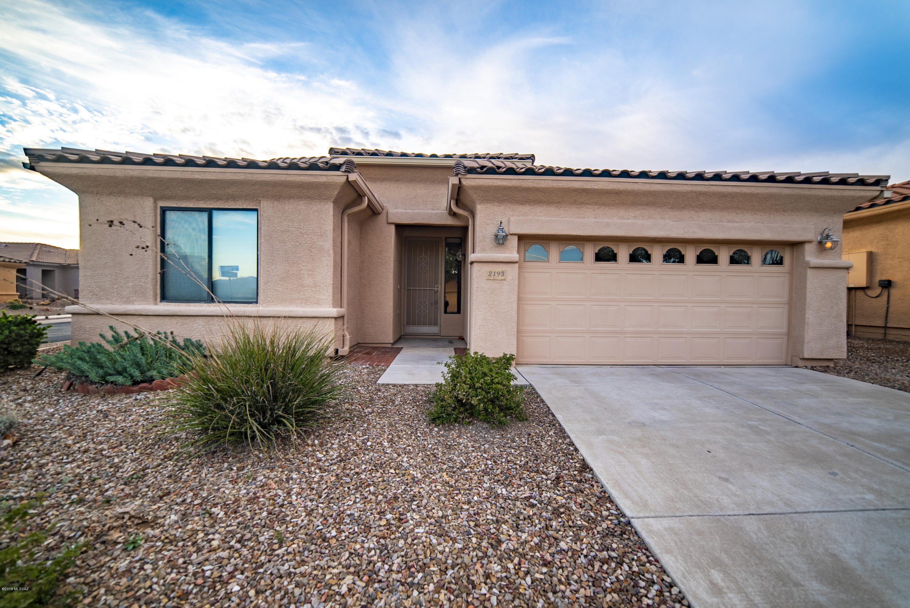 2193 N Avenida Del Petalo