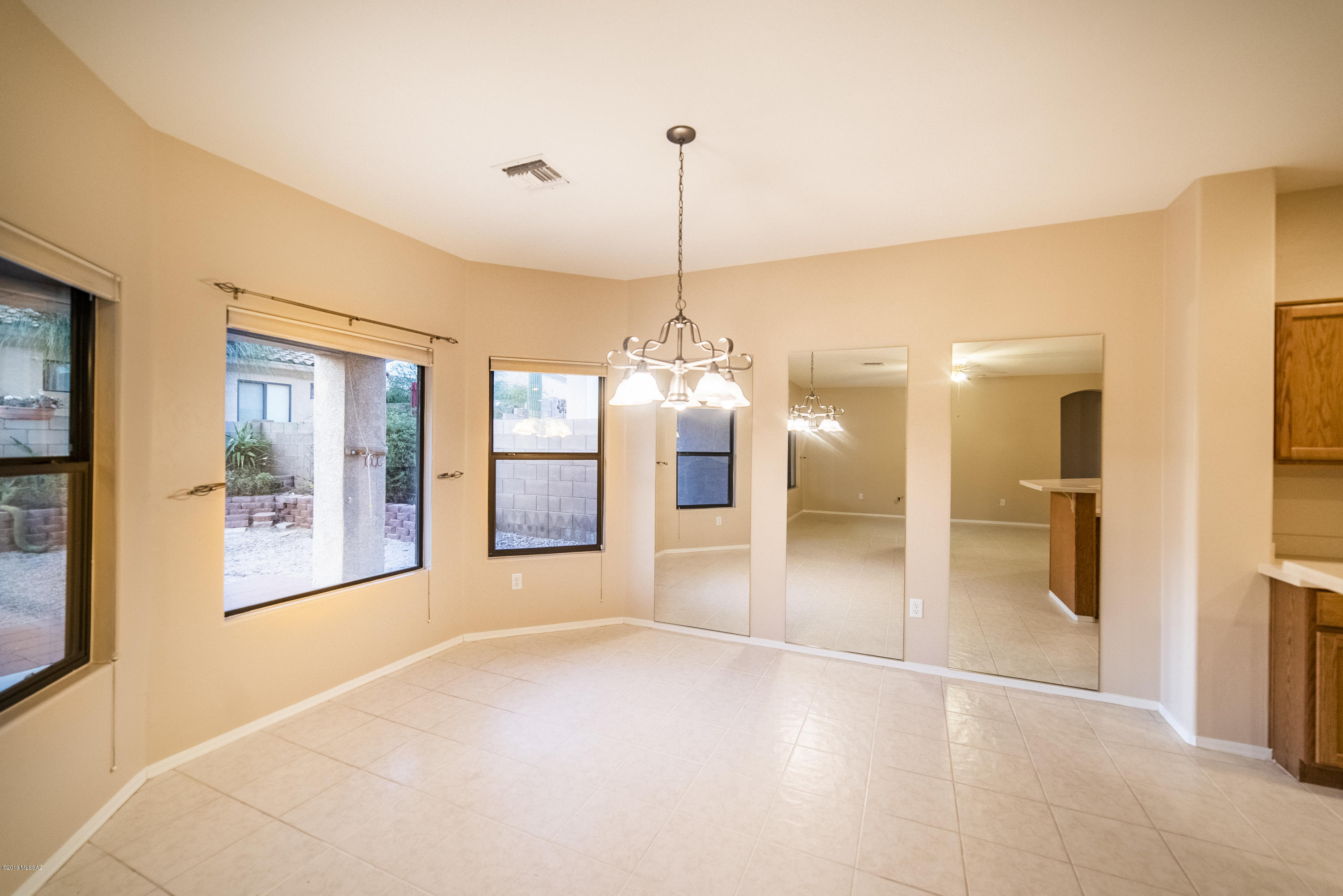 2193 N Avenida Del Petalo