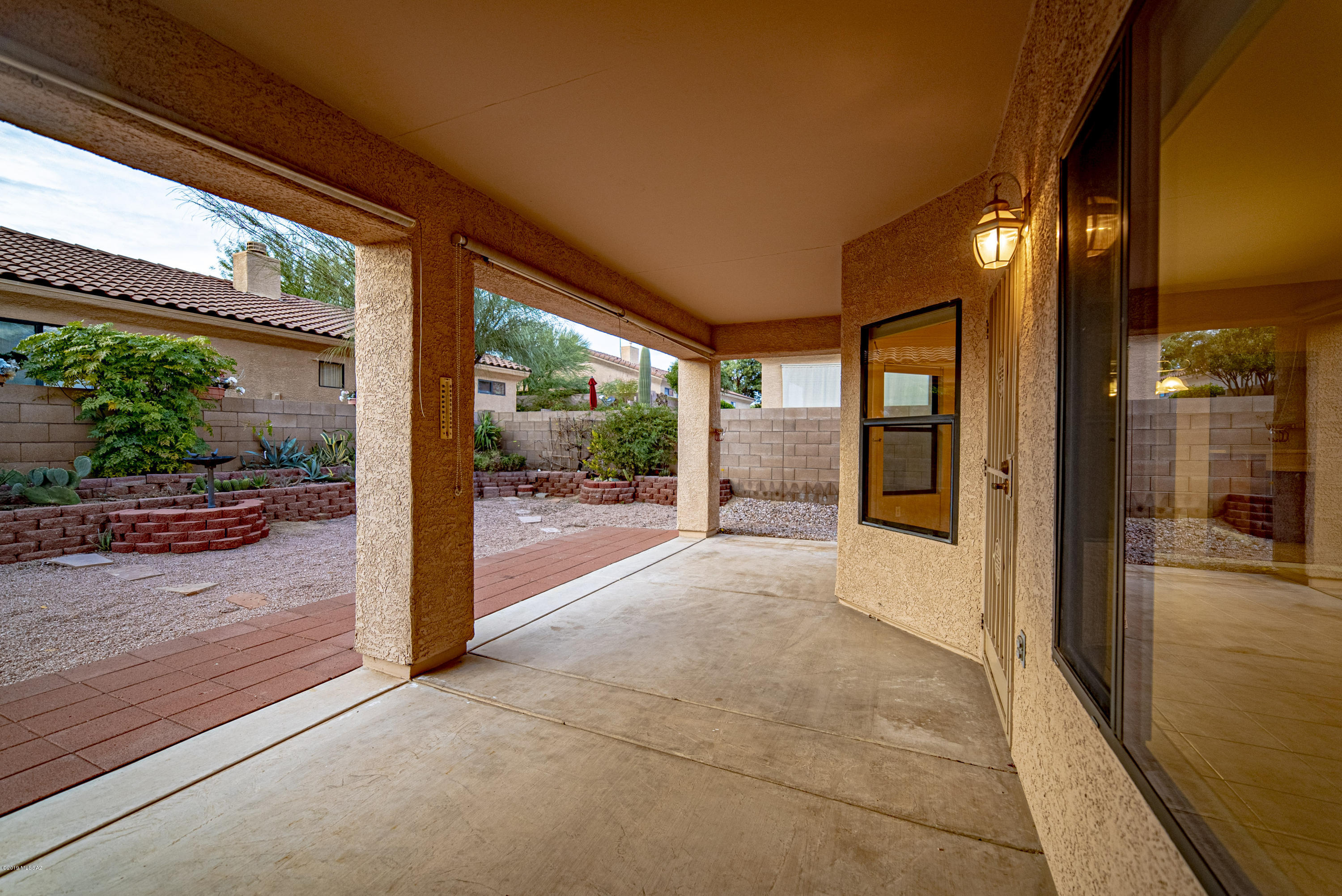 2193 N Avenida Del Petalo