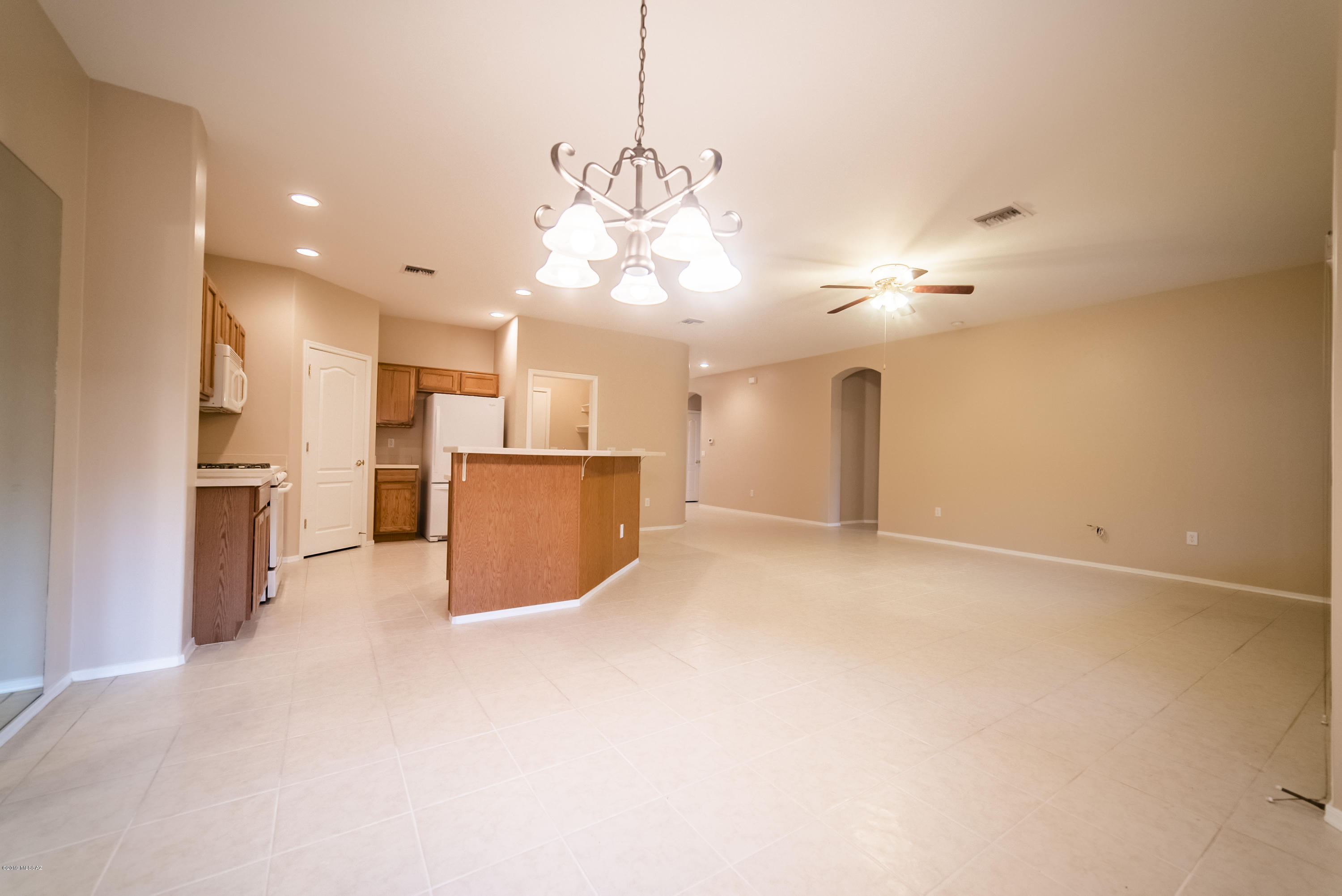 2193 N Avenida Del Petalo