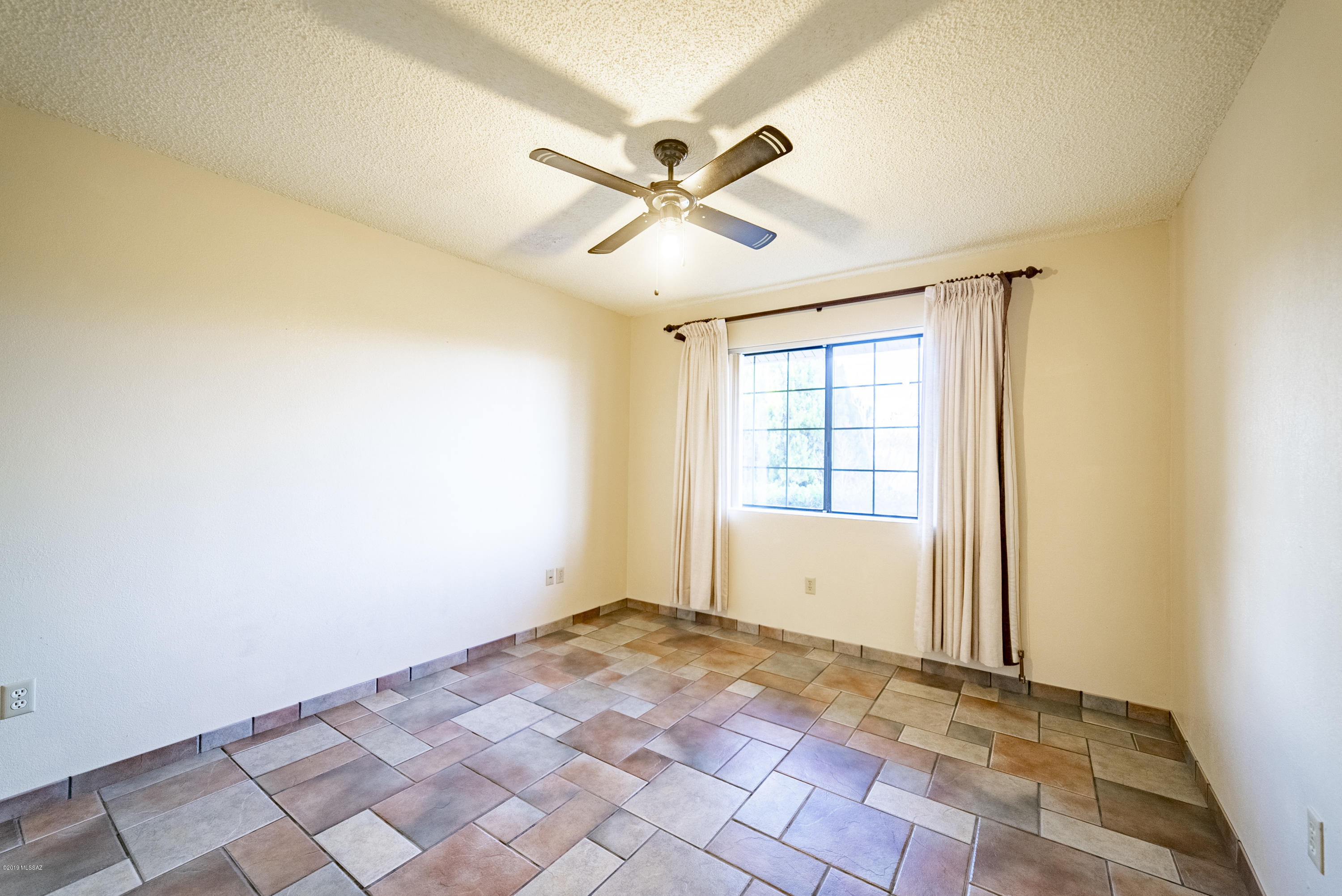 1101 W Calle Privada