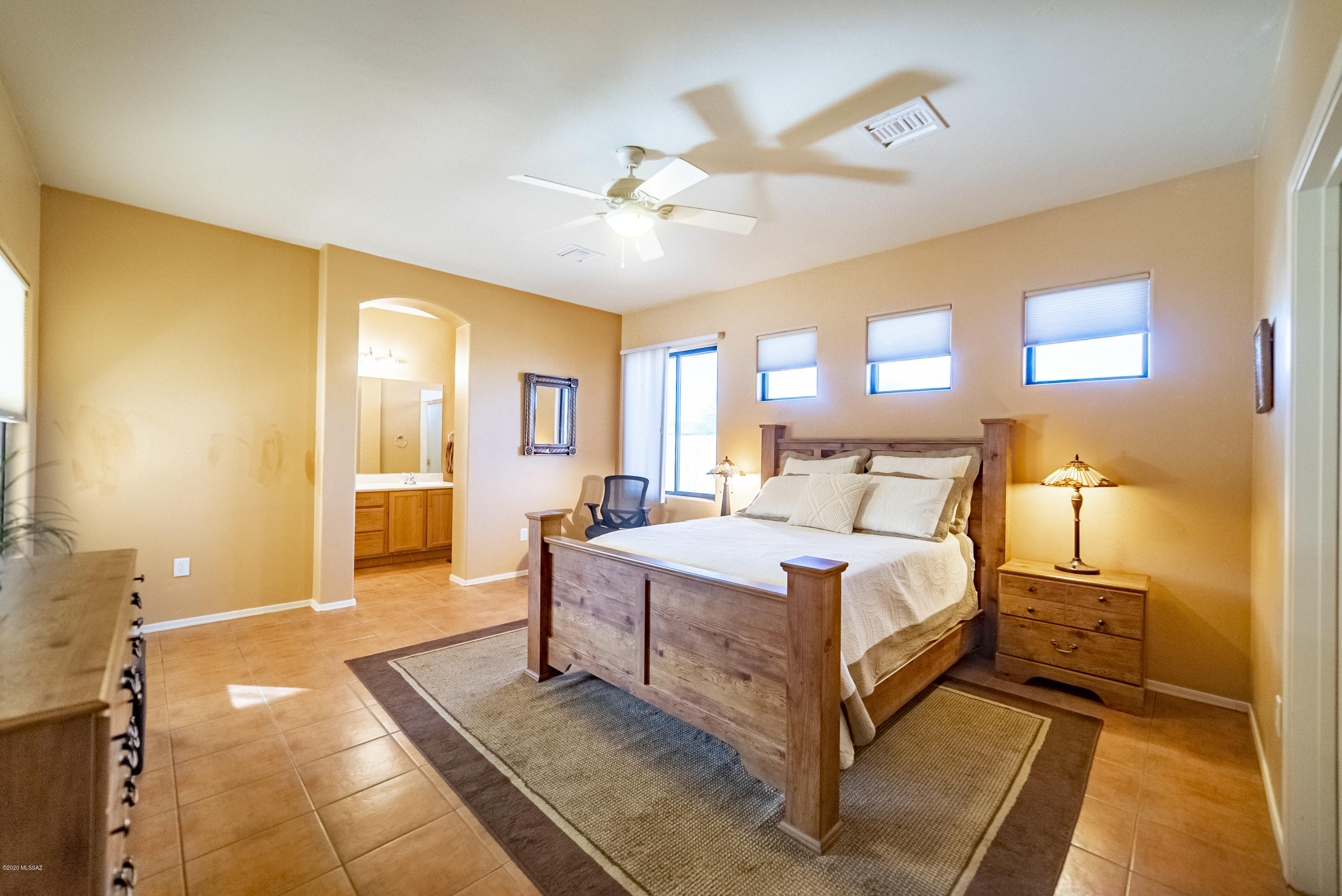 214 E Calle De La Semilla