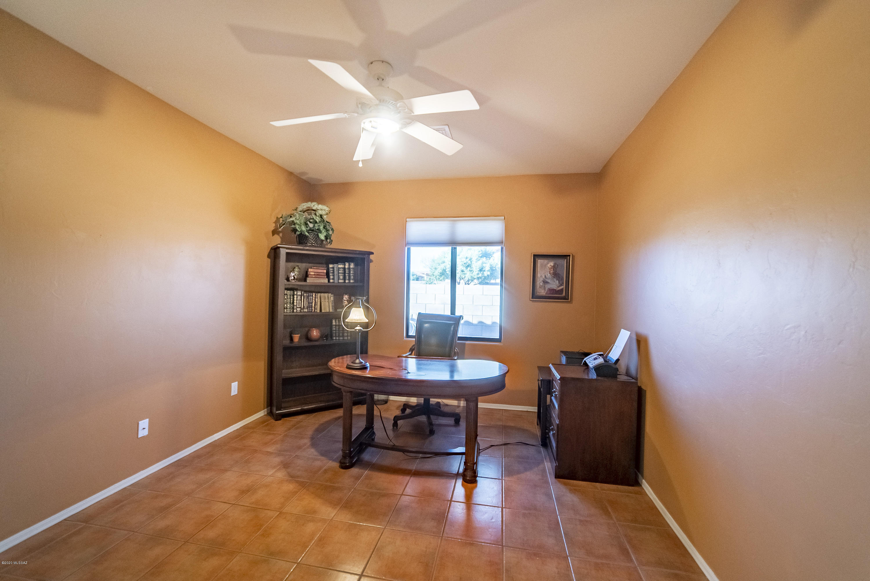 214 E Calle De La Semilla