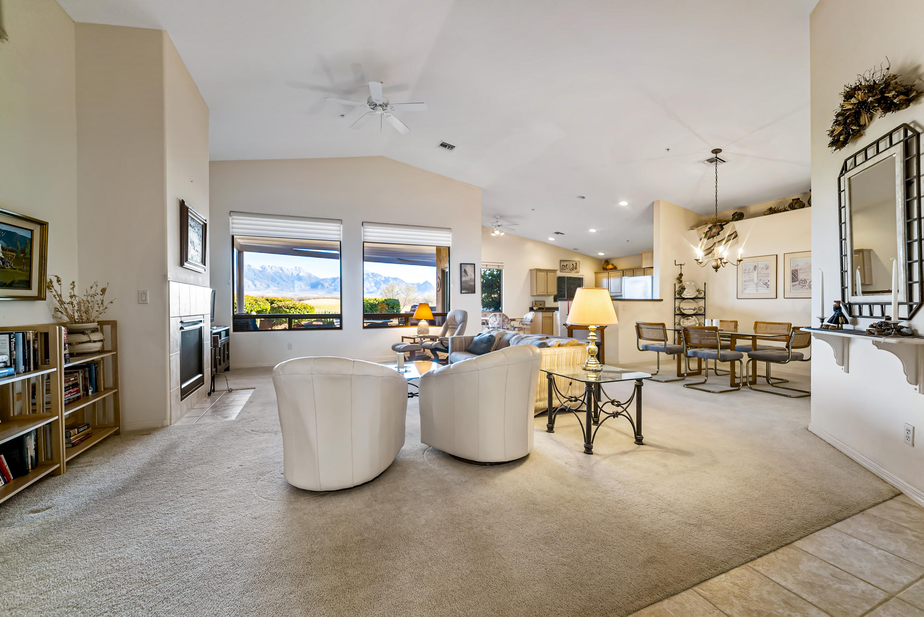 2837 S Greenside Place