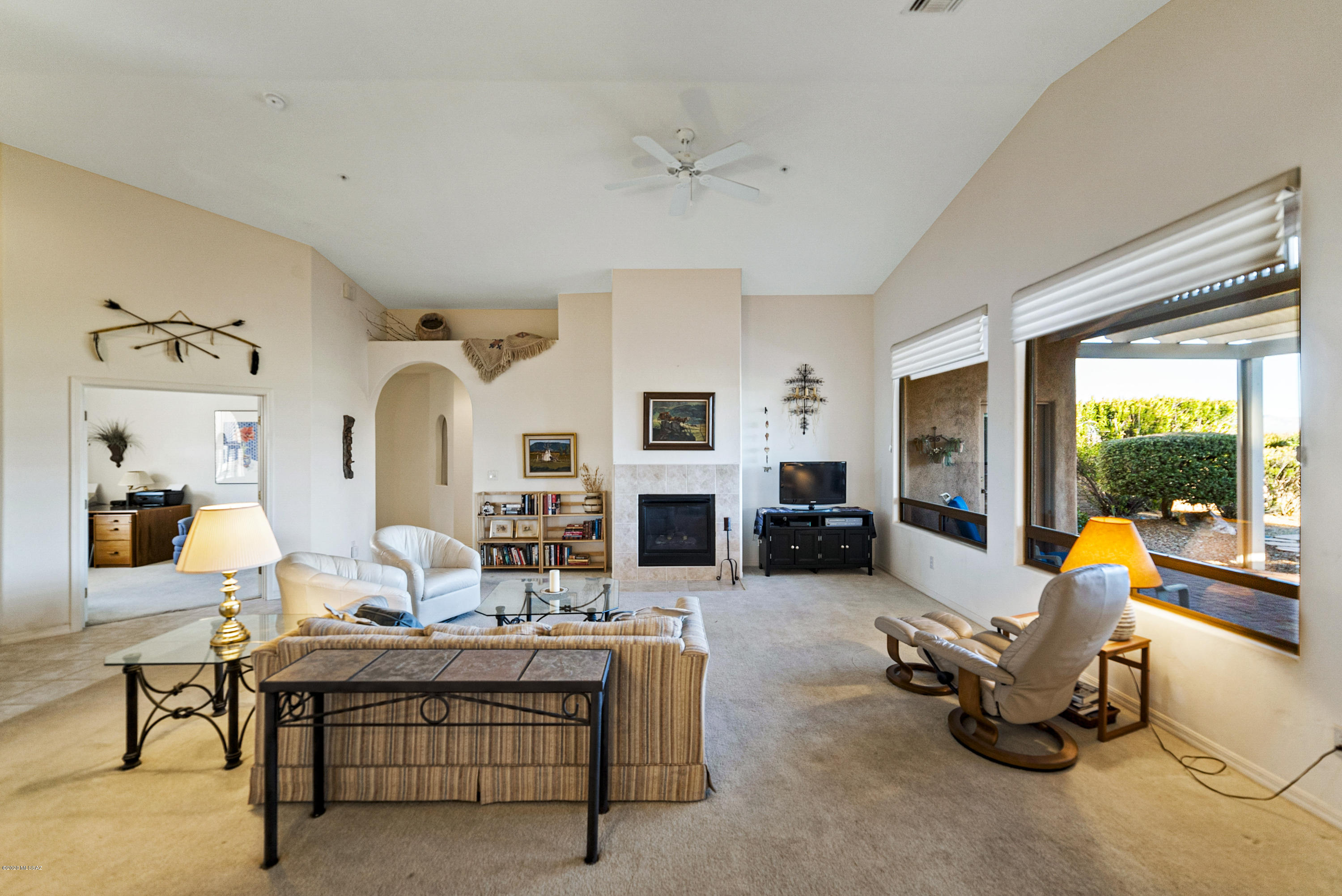 2837 S Greenside Place