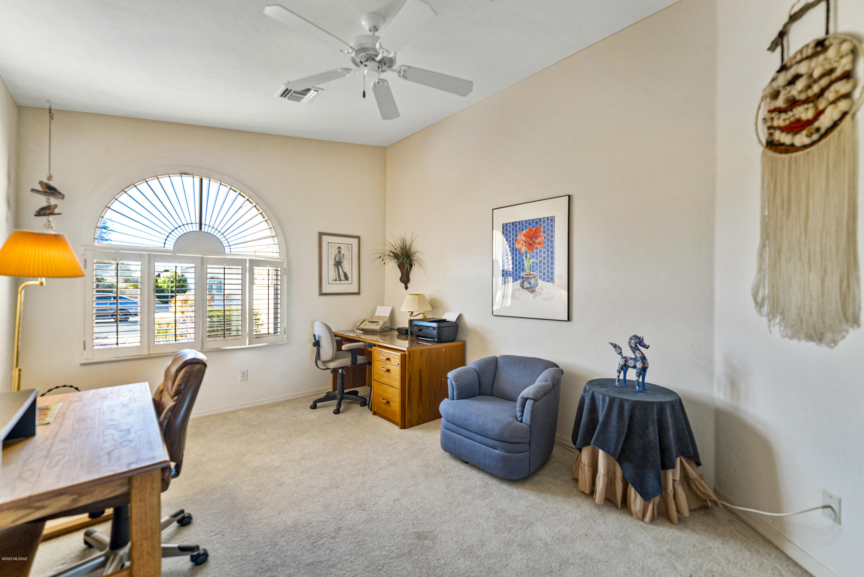 2837 S Greenside Place