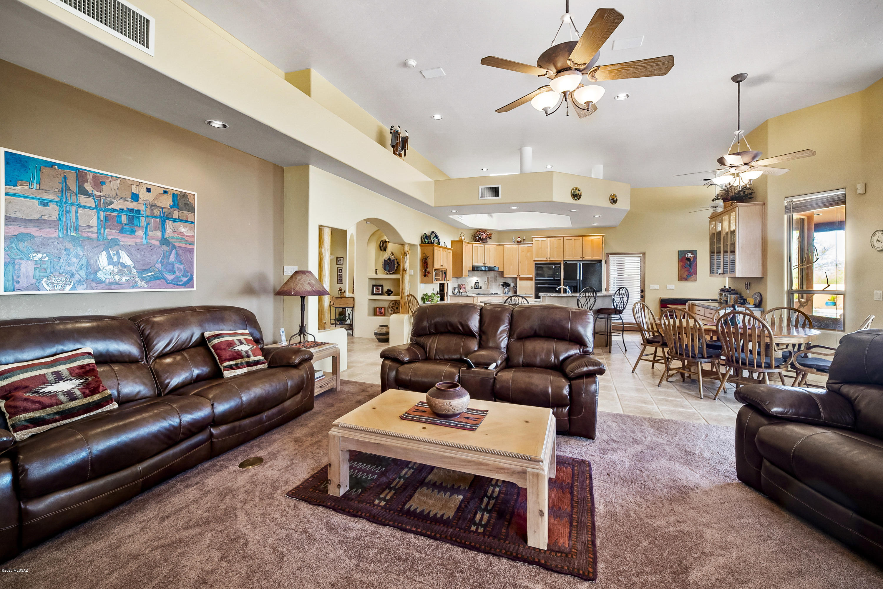 1710 W Placita Festiva