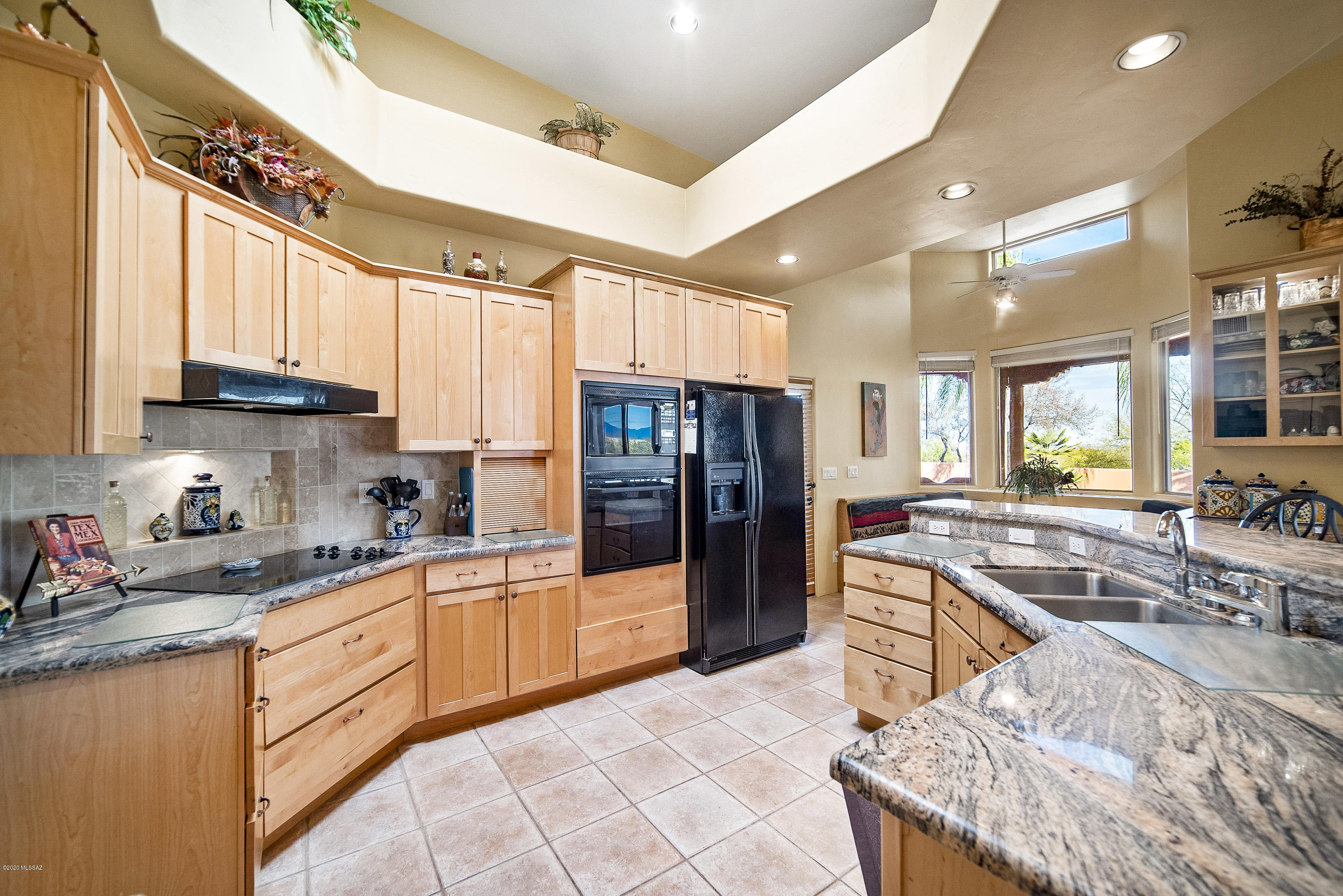 1710 W Placita Festiva