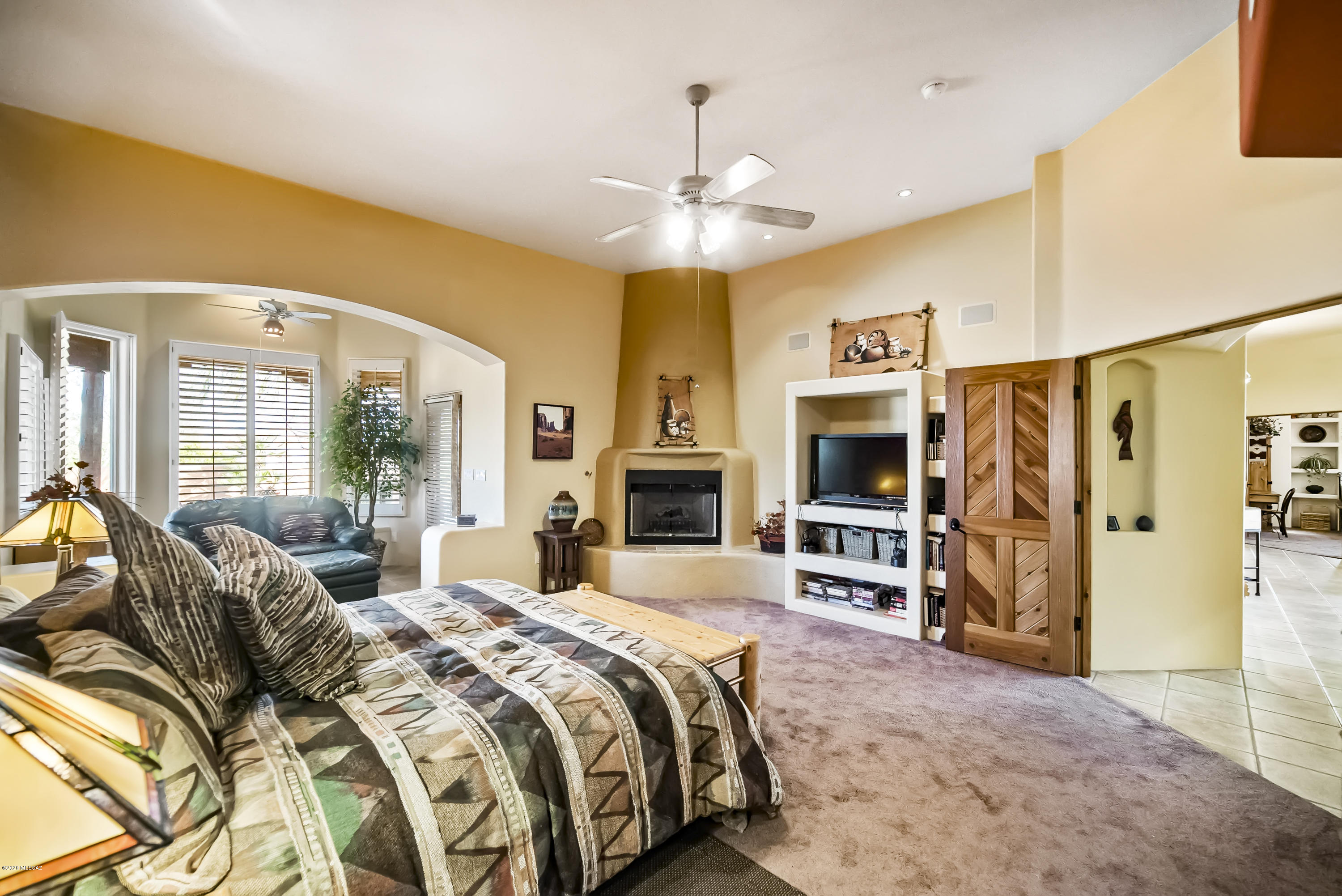 1710 W Placita Festiva