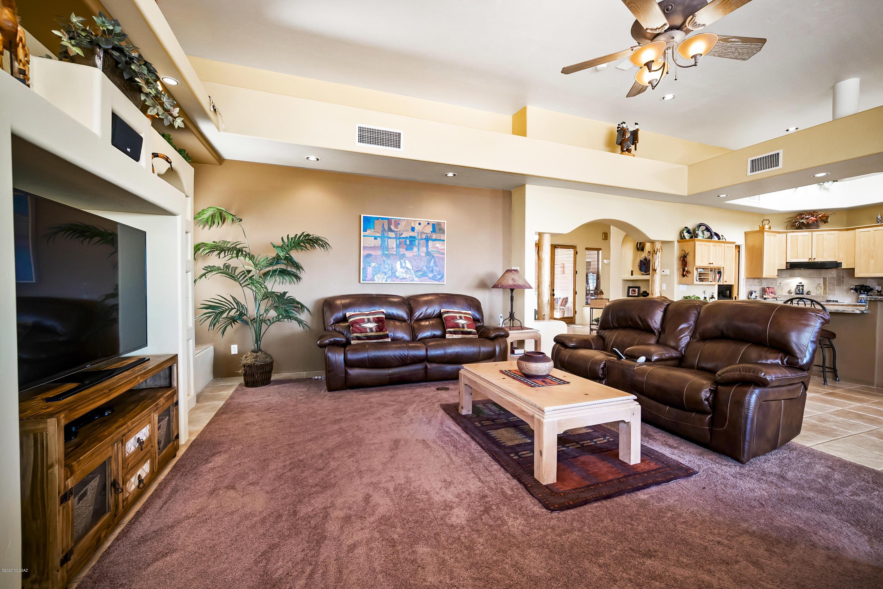 1710 W Placita Festiva