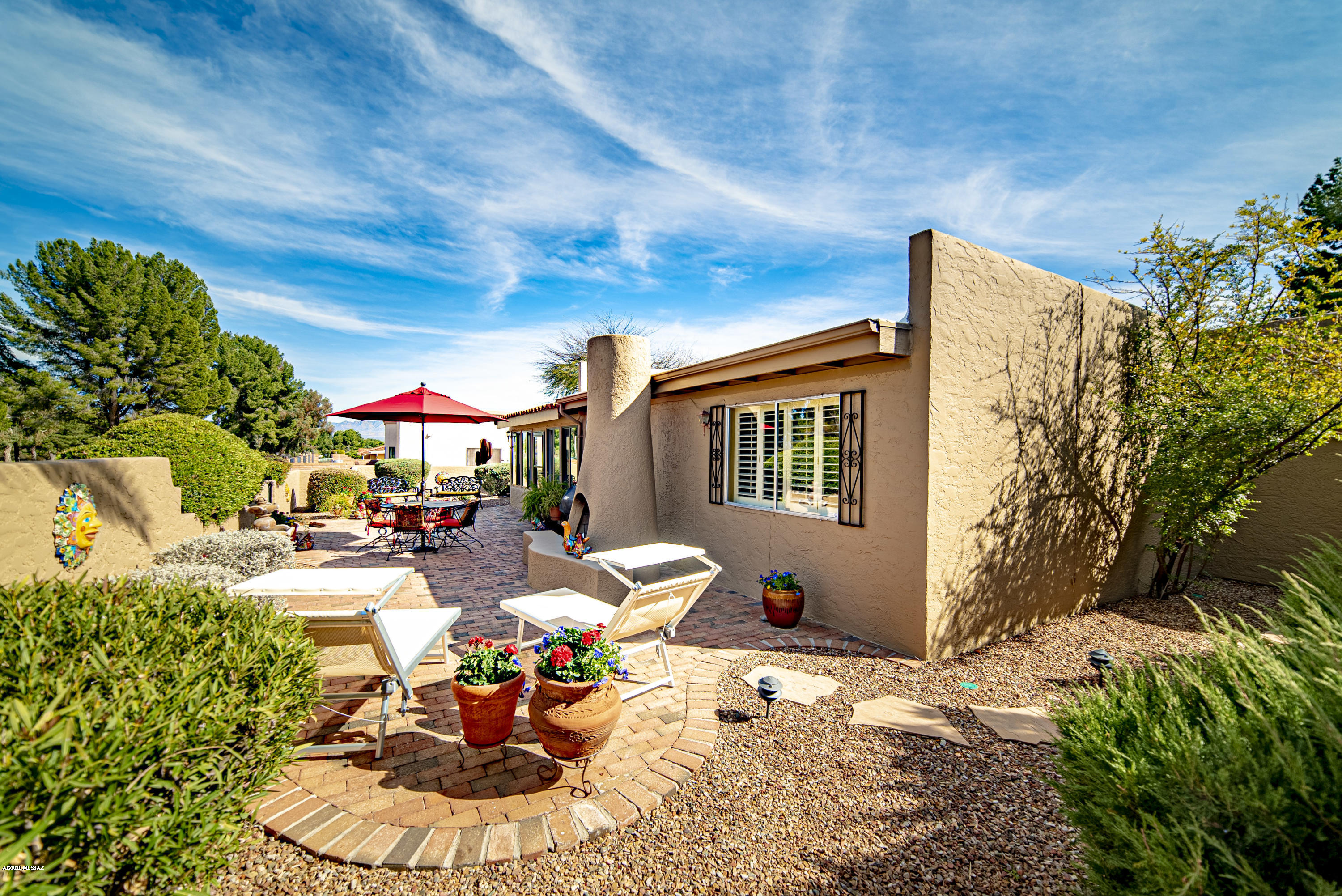 1390 N Paseo De Golf