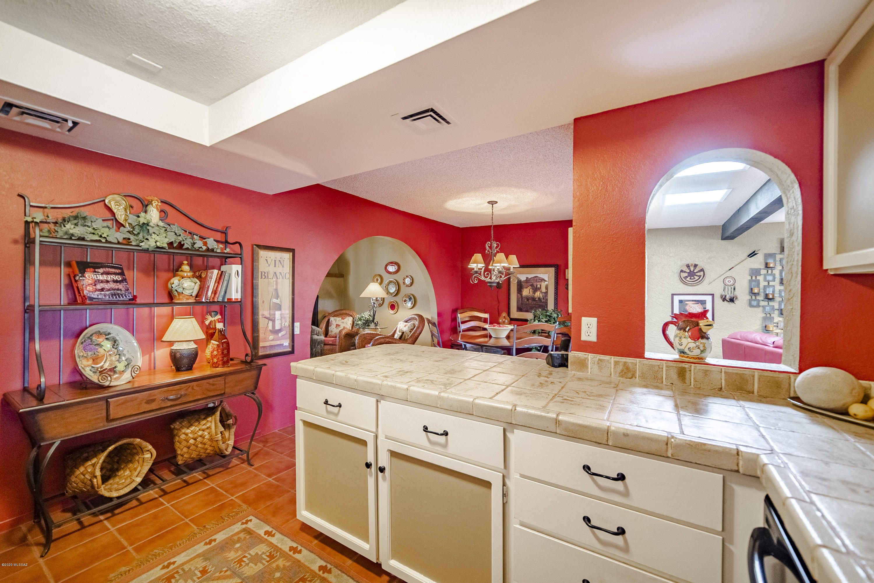 1390 N Paseo De Golf